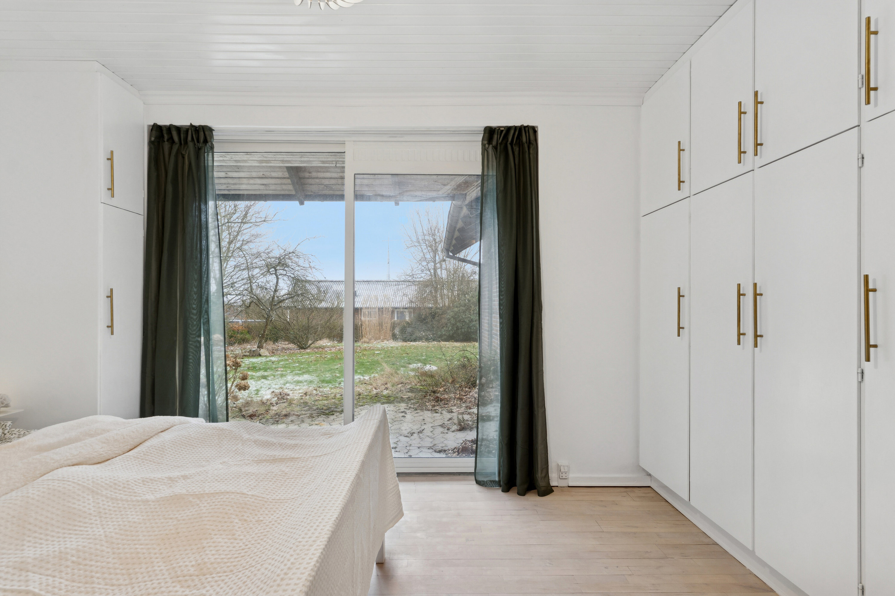 Fremhævet soveværelse billede i fuldskærmstilstand. Billede af Taskebjergvej 21, Nørskovlund, 8620 Kjellerup