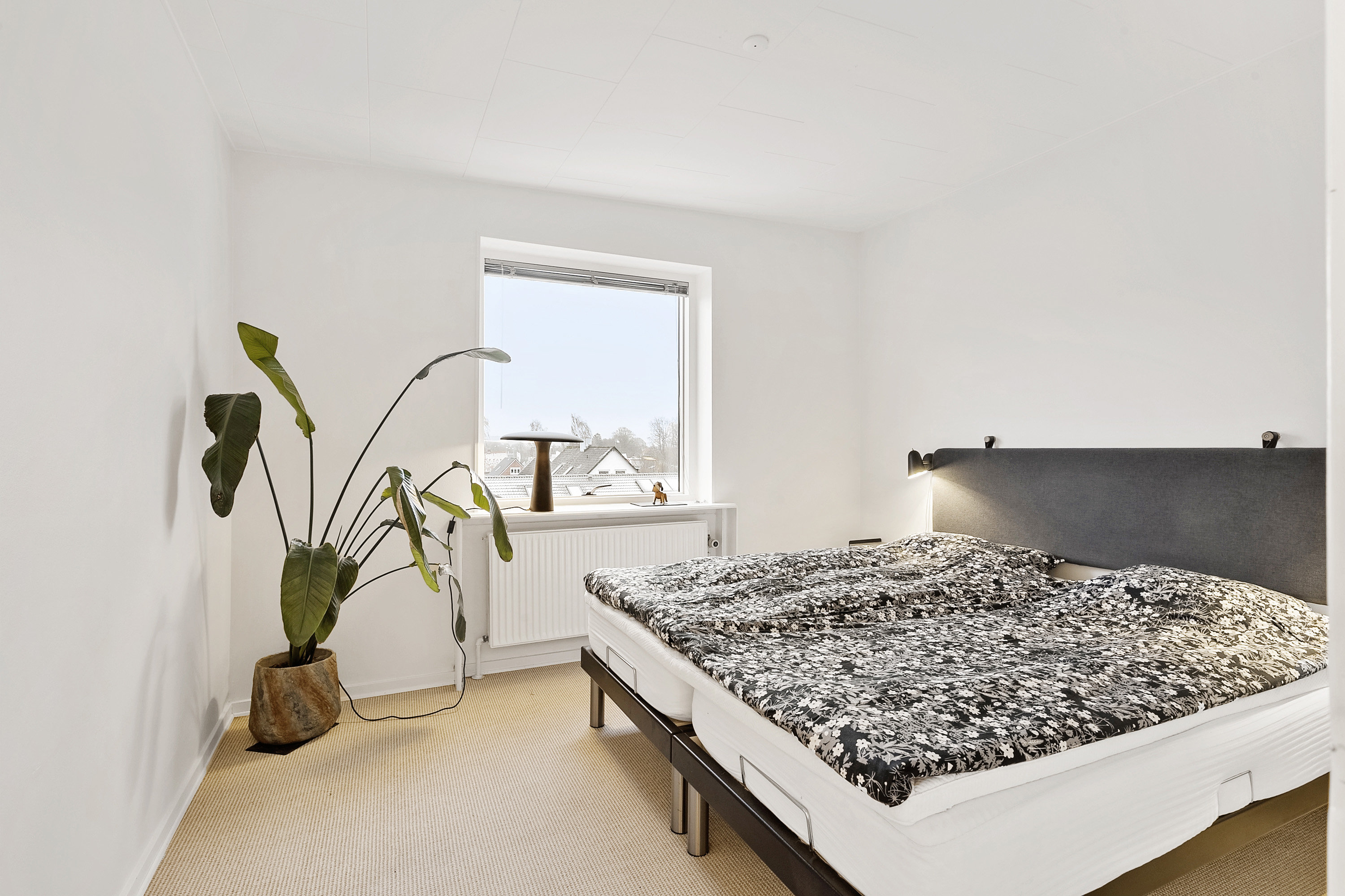 Fremhævet soveværelse billede i fuldskærmstilstand. Billede af Løgumklostervej 168, 6200 Aabenraa