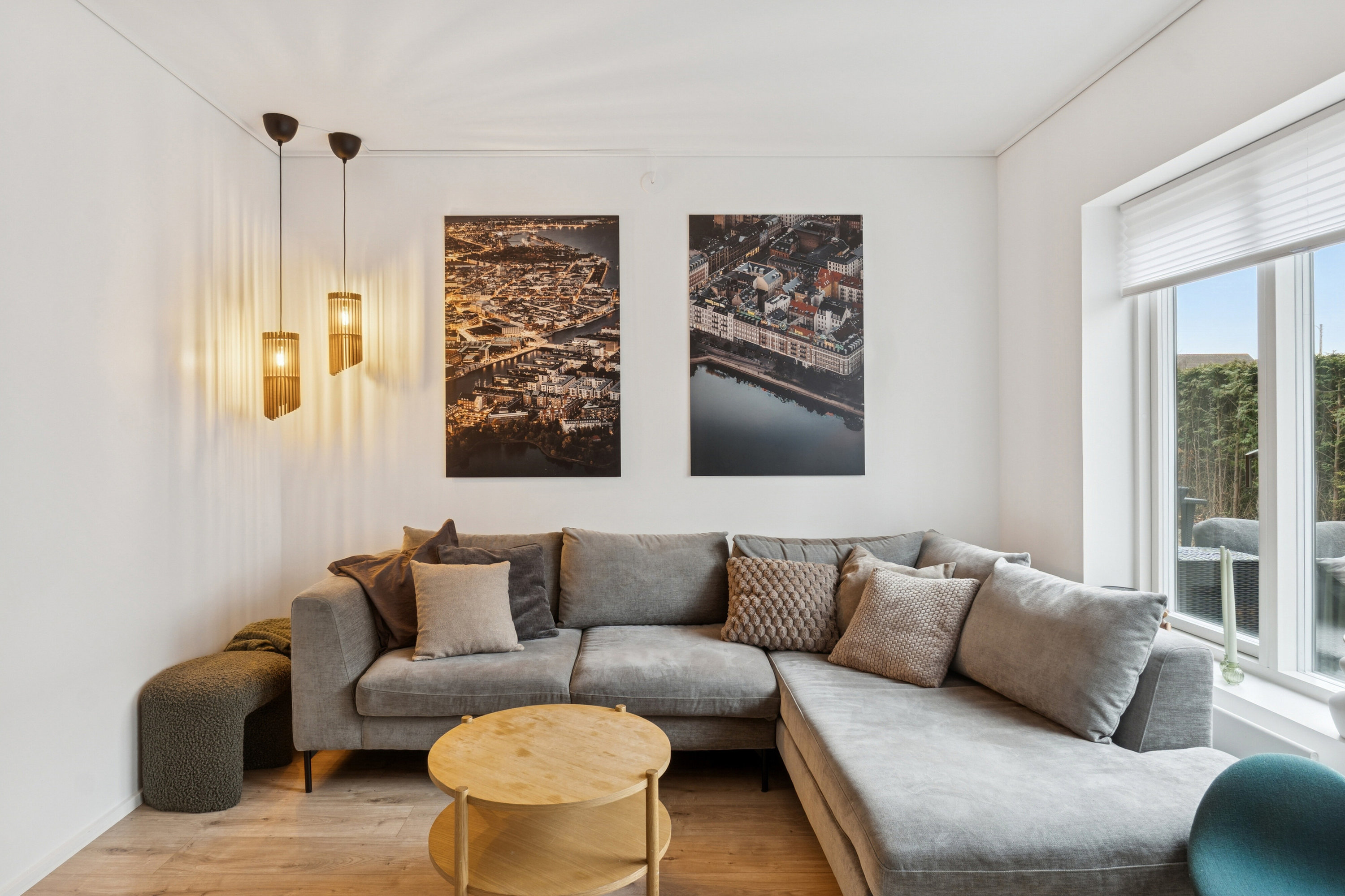 Fremhævet stue billede i fuldskærmstilstand. Billede af Tårnvej 97F, 2610 Rødovre