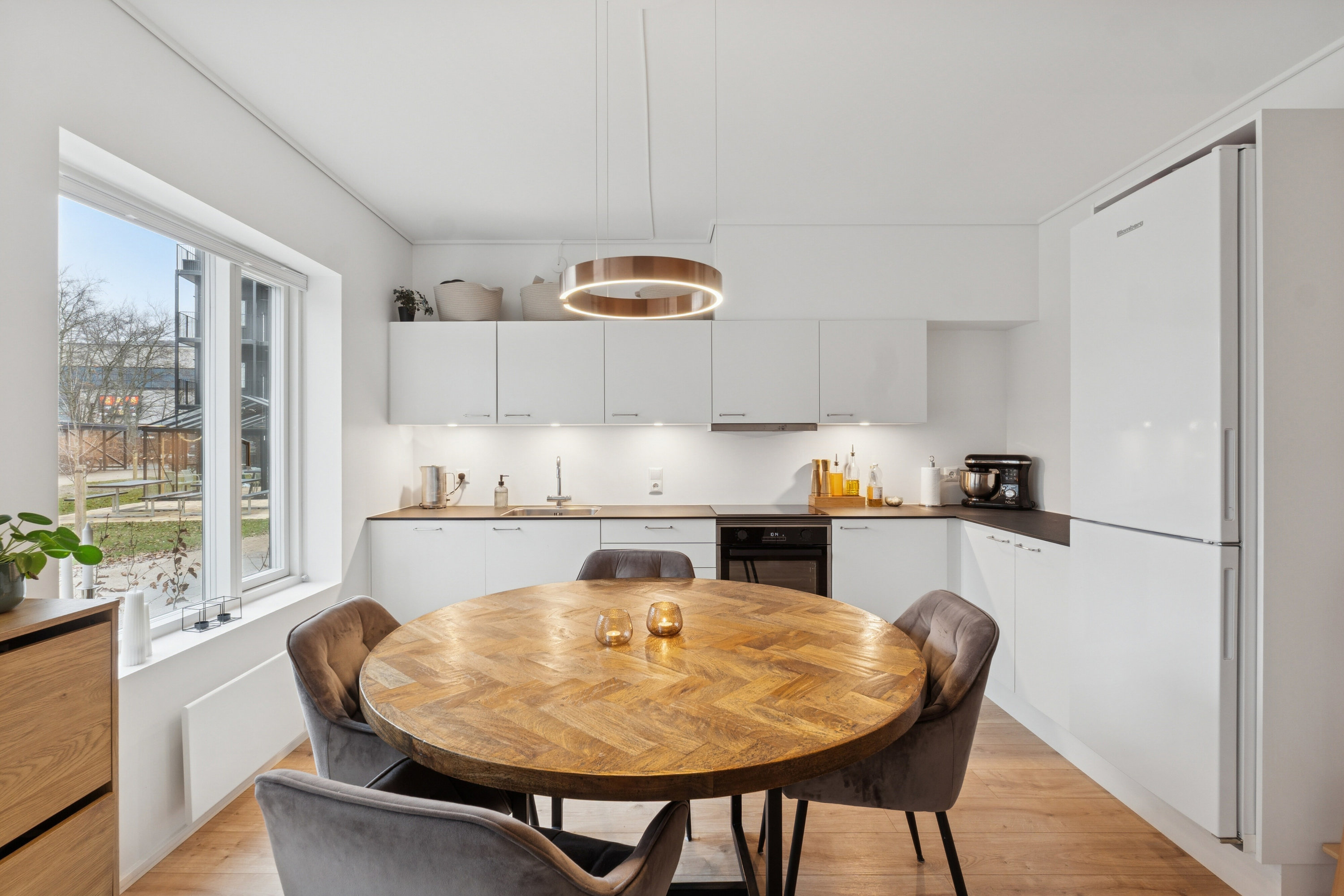 Fremhævet spisestue billede i fuldskærmstilstand. Billede af Tårnvej 97F, 2610 Rødovre