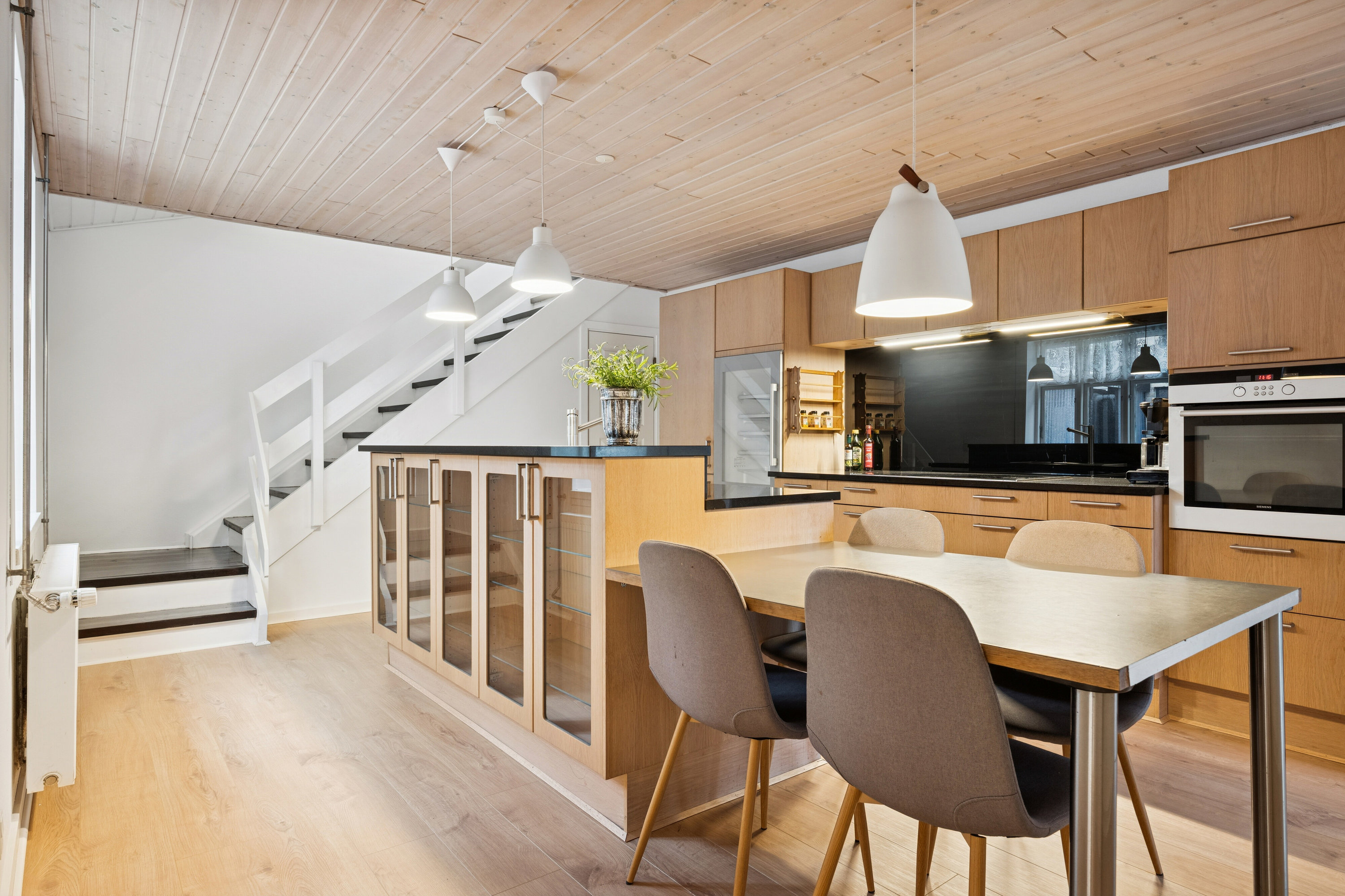 Fremhævet spisestue billede i fuldskærmstilstand. Billede af Guldborgvej 282, Guldborg, 4862 Guldborg