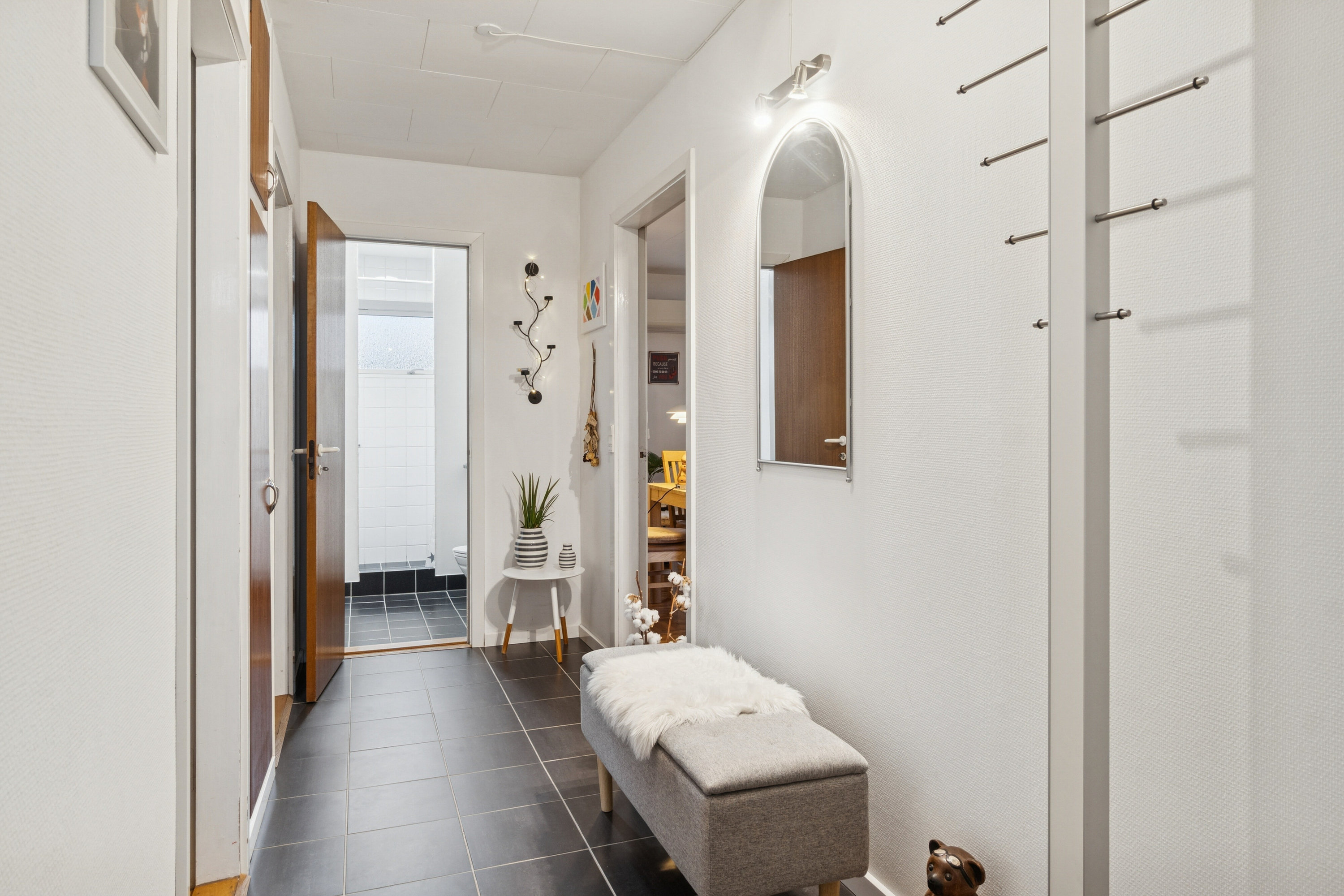 Fremhævet gang billede i fuldskærmstilstand. Billede af Lindevej 10, 4262 Sandved