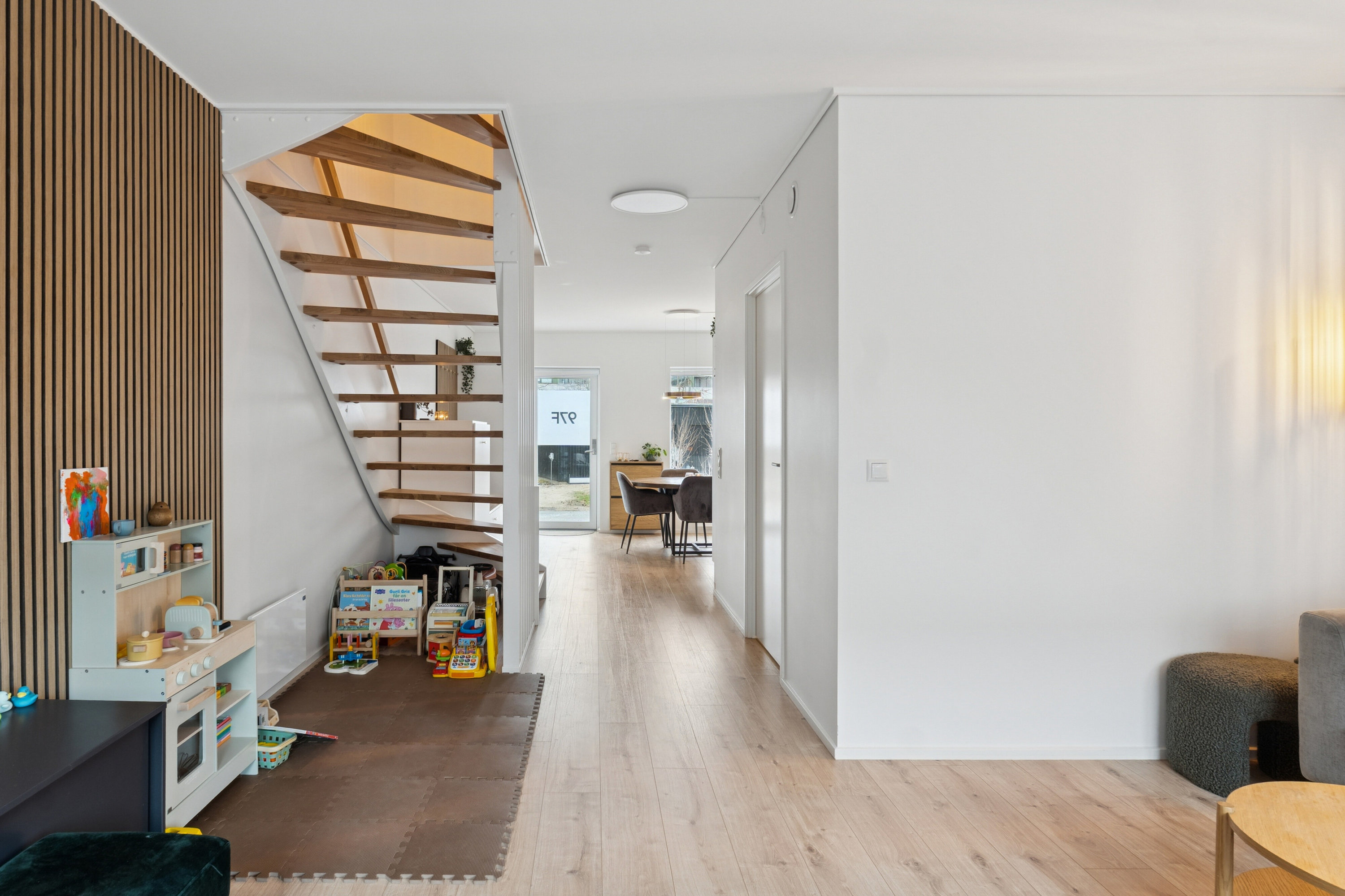 Fremhævet gang billede i fuldskærmstilstand. Billede af Tårnvej 97F, 2610 Rødovre