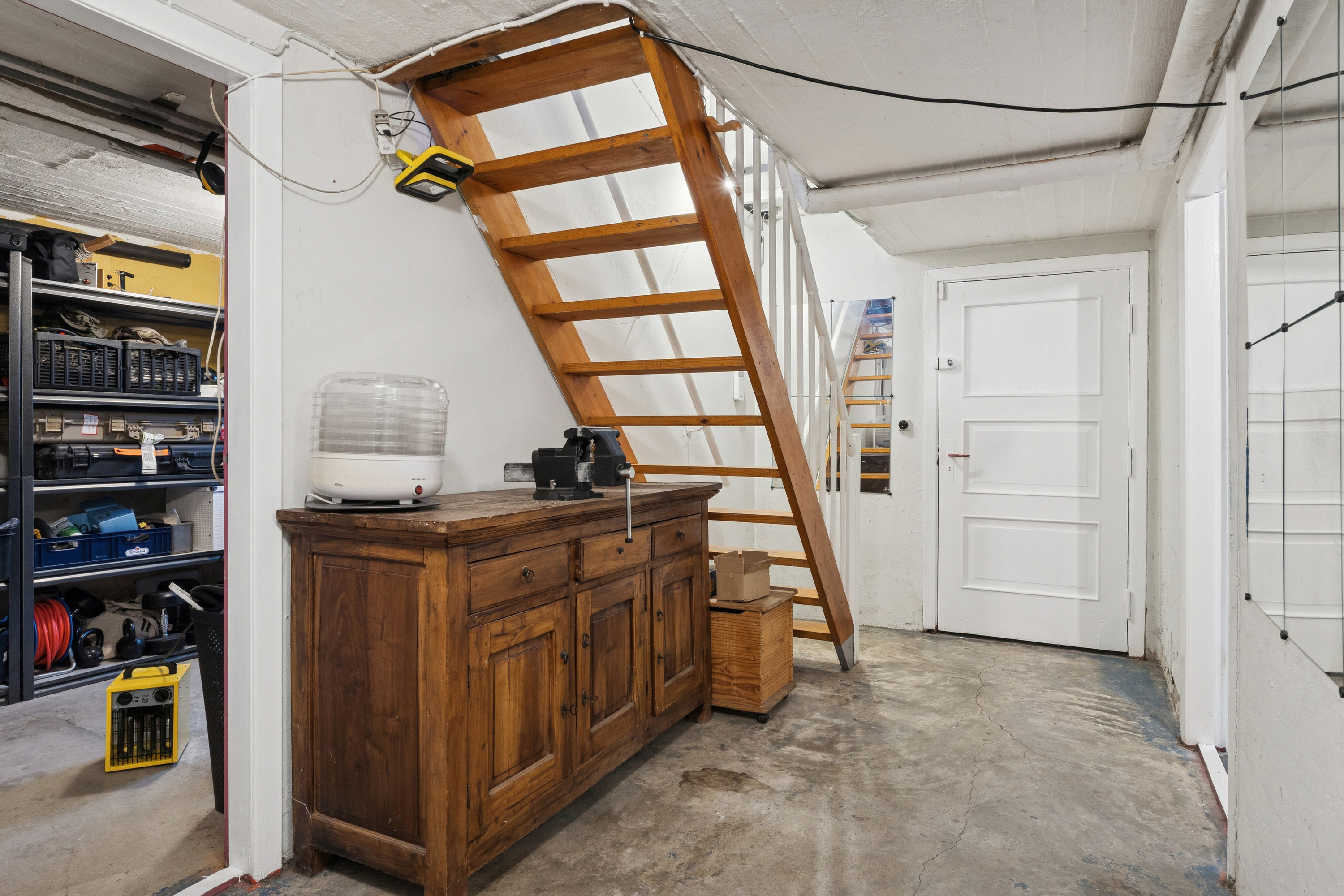 Fremhævet gang billede i fuldskærmstilstand. Billede af Hallelevvej 32, Hallelev, 4200 Slagelse