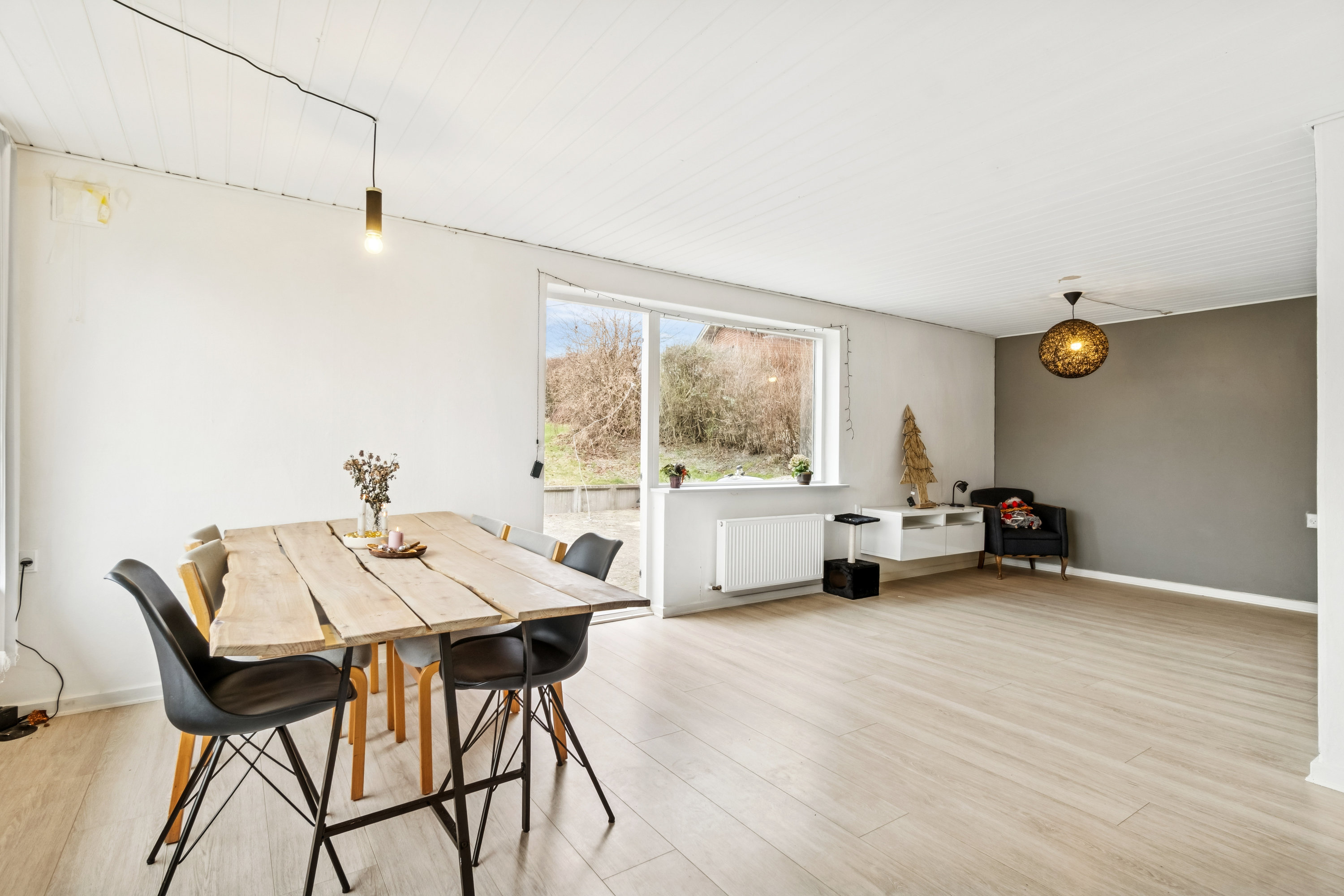 Fremhævet stue billede i fuldskærmstilstand. Billede af Bundgårdsvej 9B, Kjeldbjerg, 7800 Skive