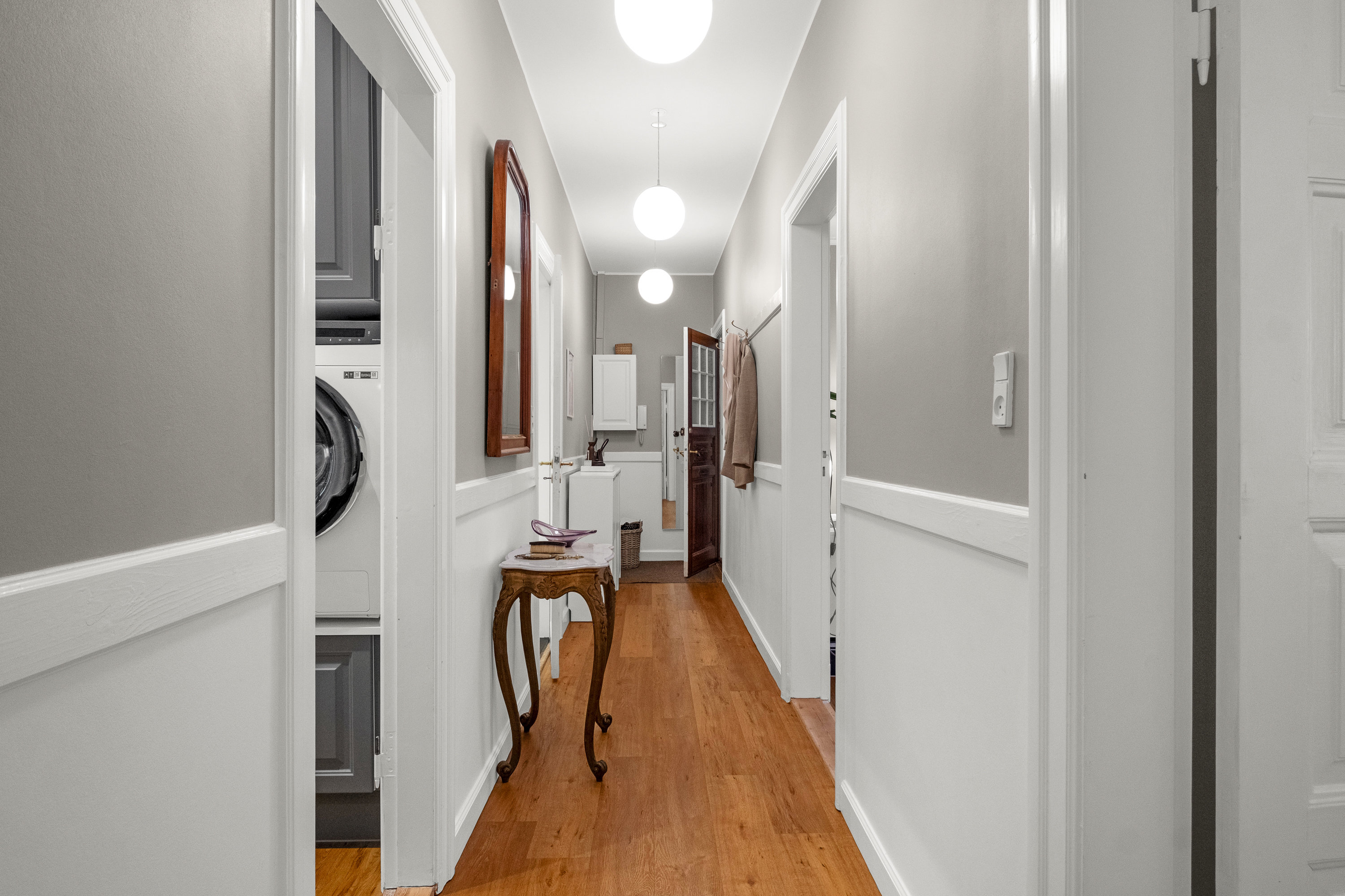 Fremhævet entré billede i fuldskærmstilstand. Billede af Stadion Allé 33, 1. tv., 8000 Aarhus C