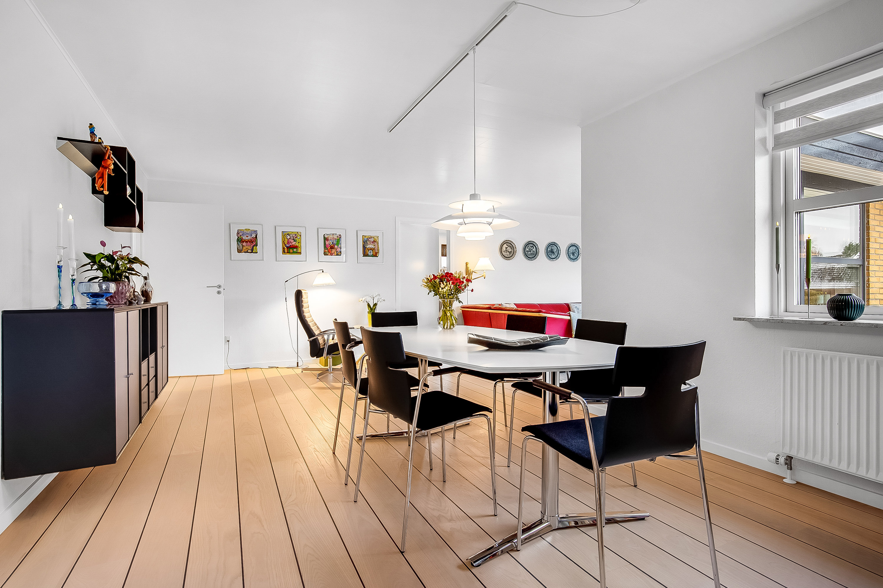 Fremhævet stue billede i fuldskærmstilstand. Billede af Brombærvænget 1, Vonsild, 6000 Kolding