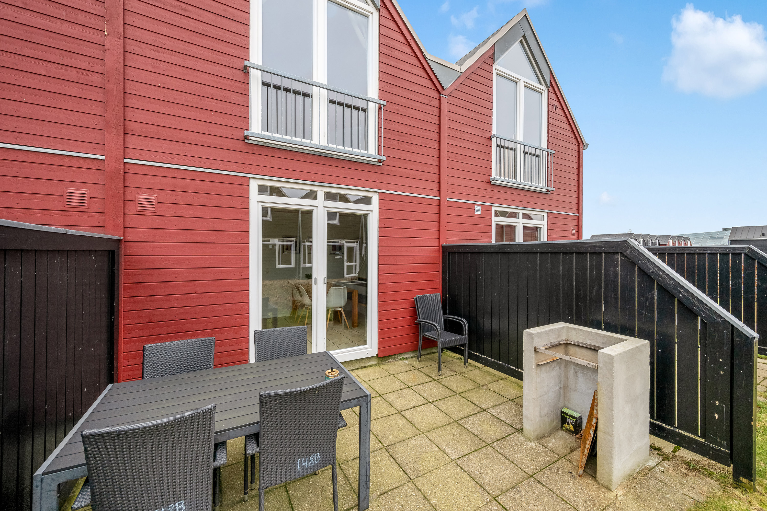 Fremhævet terrasse billede i fuldskærmstilstand. Billede af Lønne Feriepark 148B, Lønne, 6830 Nørre Nebel