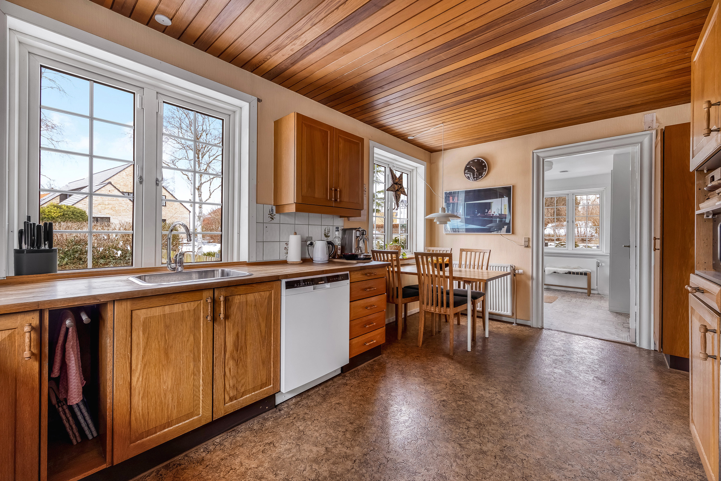 Fremhævet køkken alrum billede i fuldskærmstilstand. Billede af Færgevej 77, 3600 Frederikssund