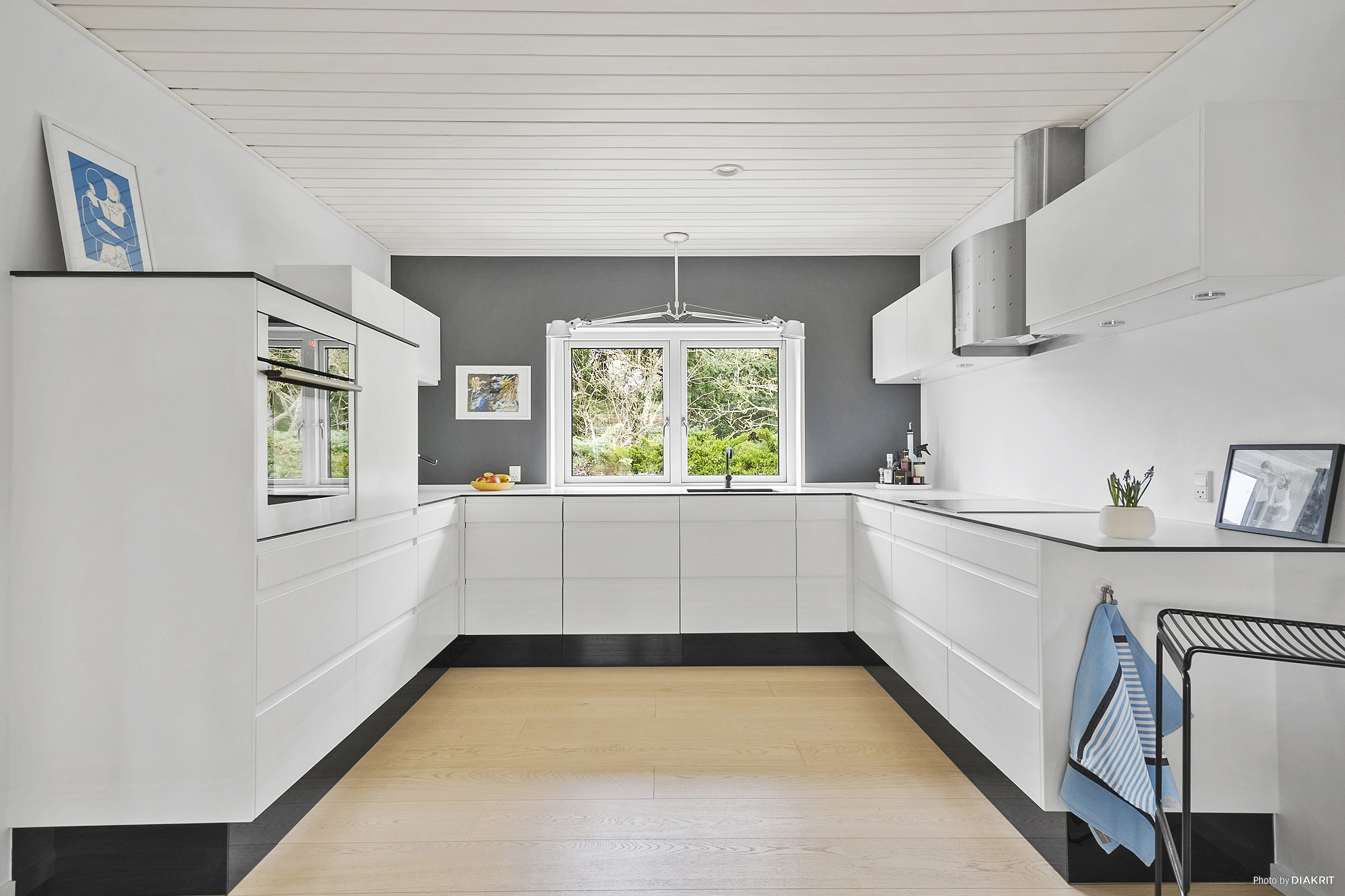 Fremhævet køkken billede i fuldskærmstilstand. Billede af Askelunden 13, Hou, 8300 Odder