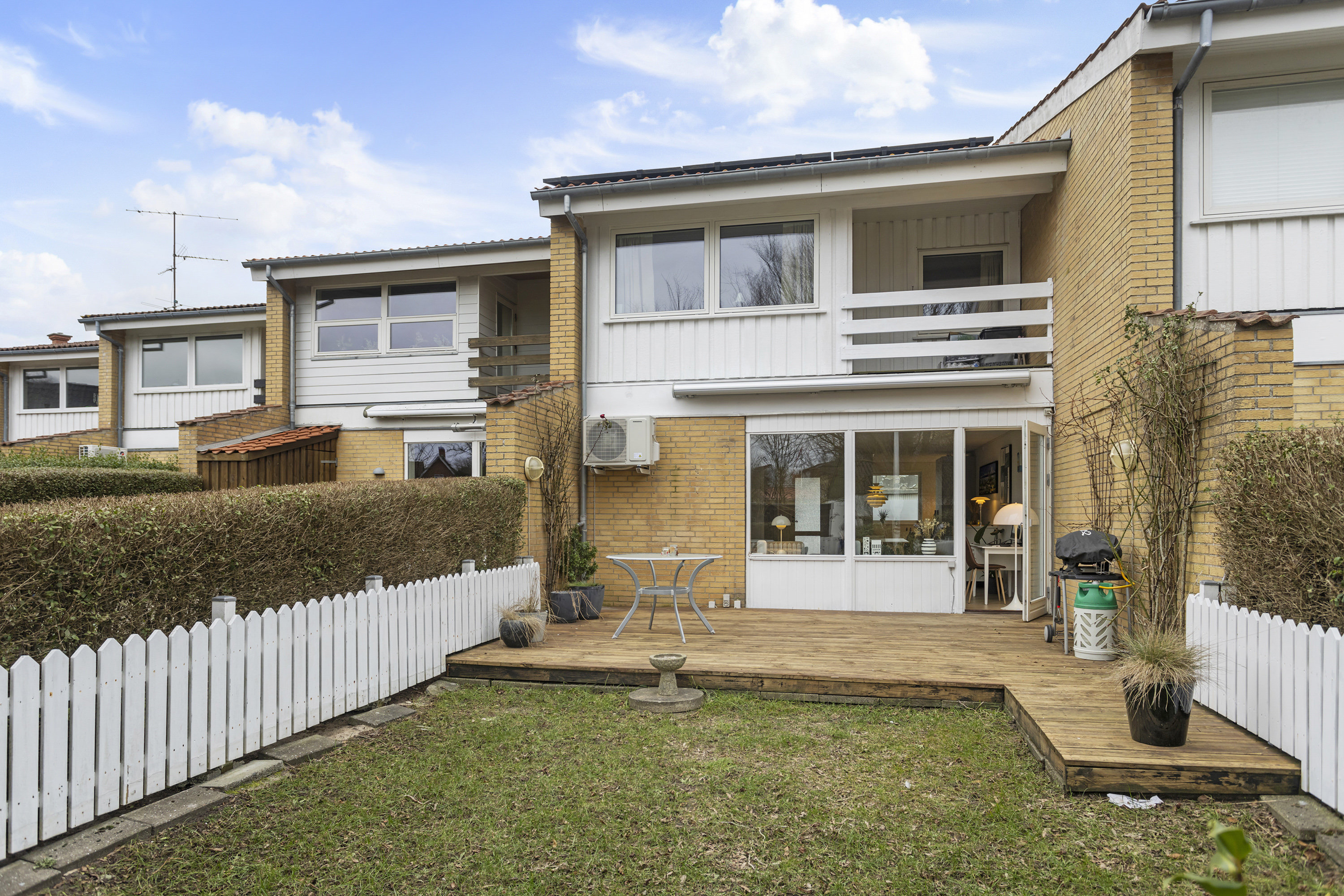 Fremhævet facade billede i fuldskærmstilstand. Billede af Sneppevej 3B, 9900 Frederikshavn