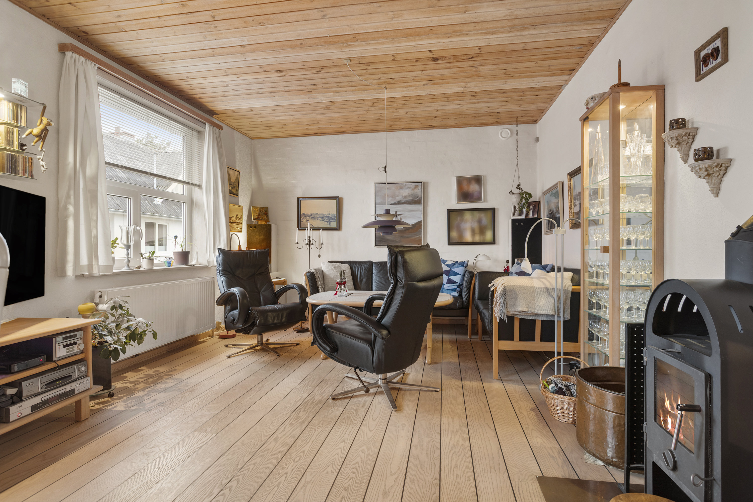 Fremhævet stue billede i fuldskærmstilstand. Billede af Ingeborgvej 55, 9900 Frederikshavn