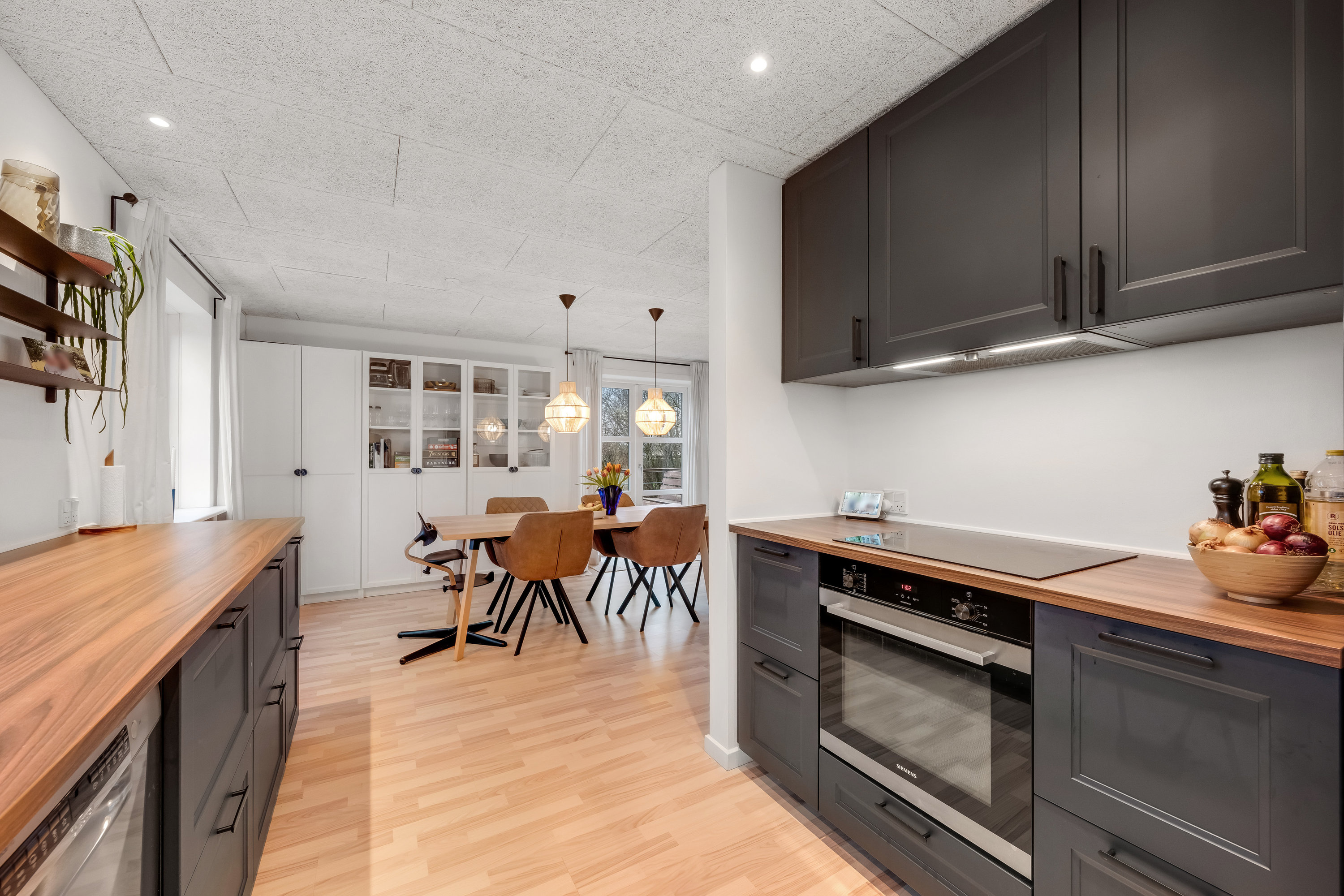 Fremhævet køkken billede i fuldskærmstilstand. Billede af Lindevej 3, 6880 Tarm