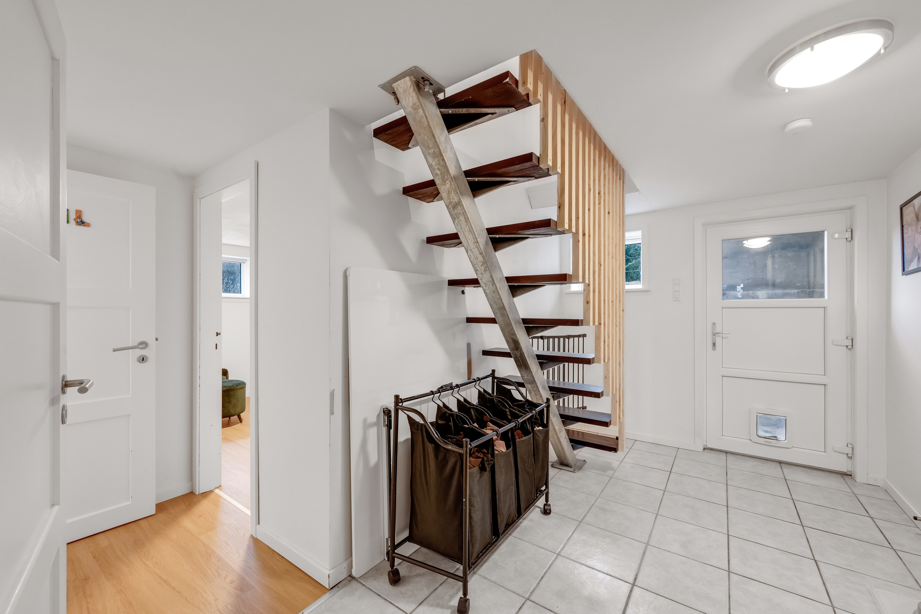 Fremhævet trappe billede i fuldskærmstilstand. Billede af Lindevej 3, 6880 Tarm