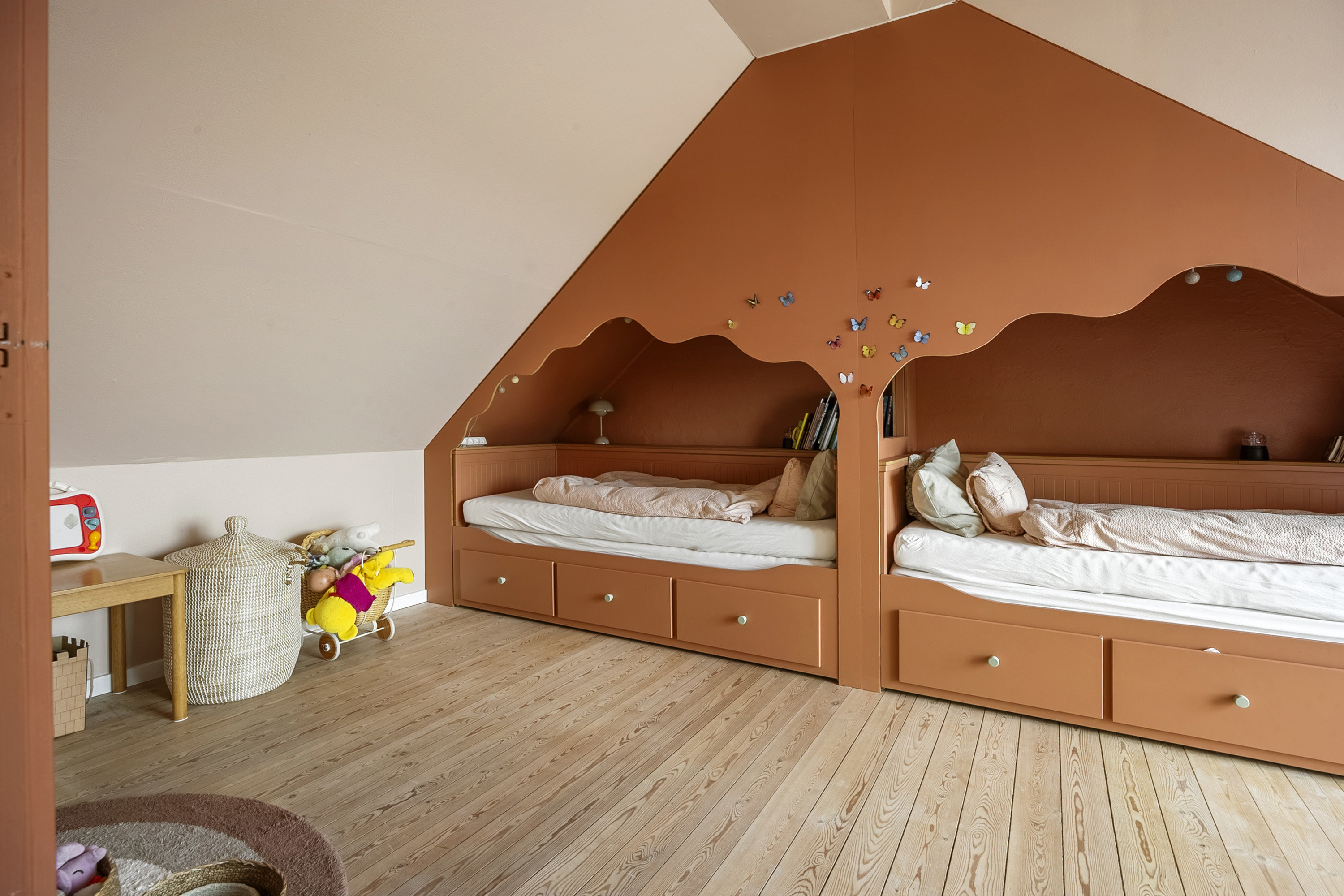 Fremhævet soveværelse billede i fuldskærmstilstand. Billede af Skolegade 2A, Hou, 8300 Odder