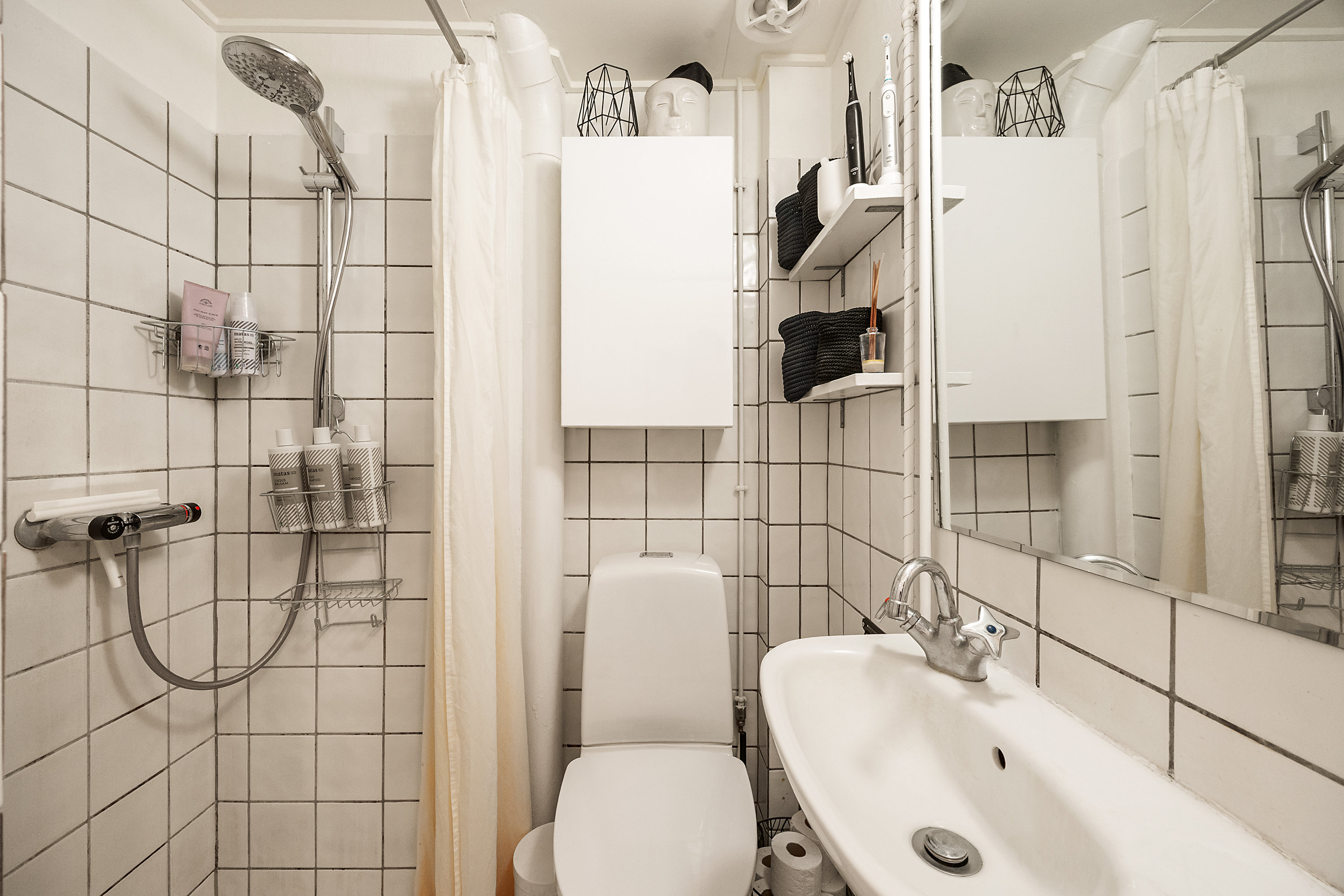 Fremhævet badeværelse billede i fuldskærmstilstand. Billede af Christianshavns Voldgade 17, 1. tv., 1424 København K