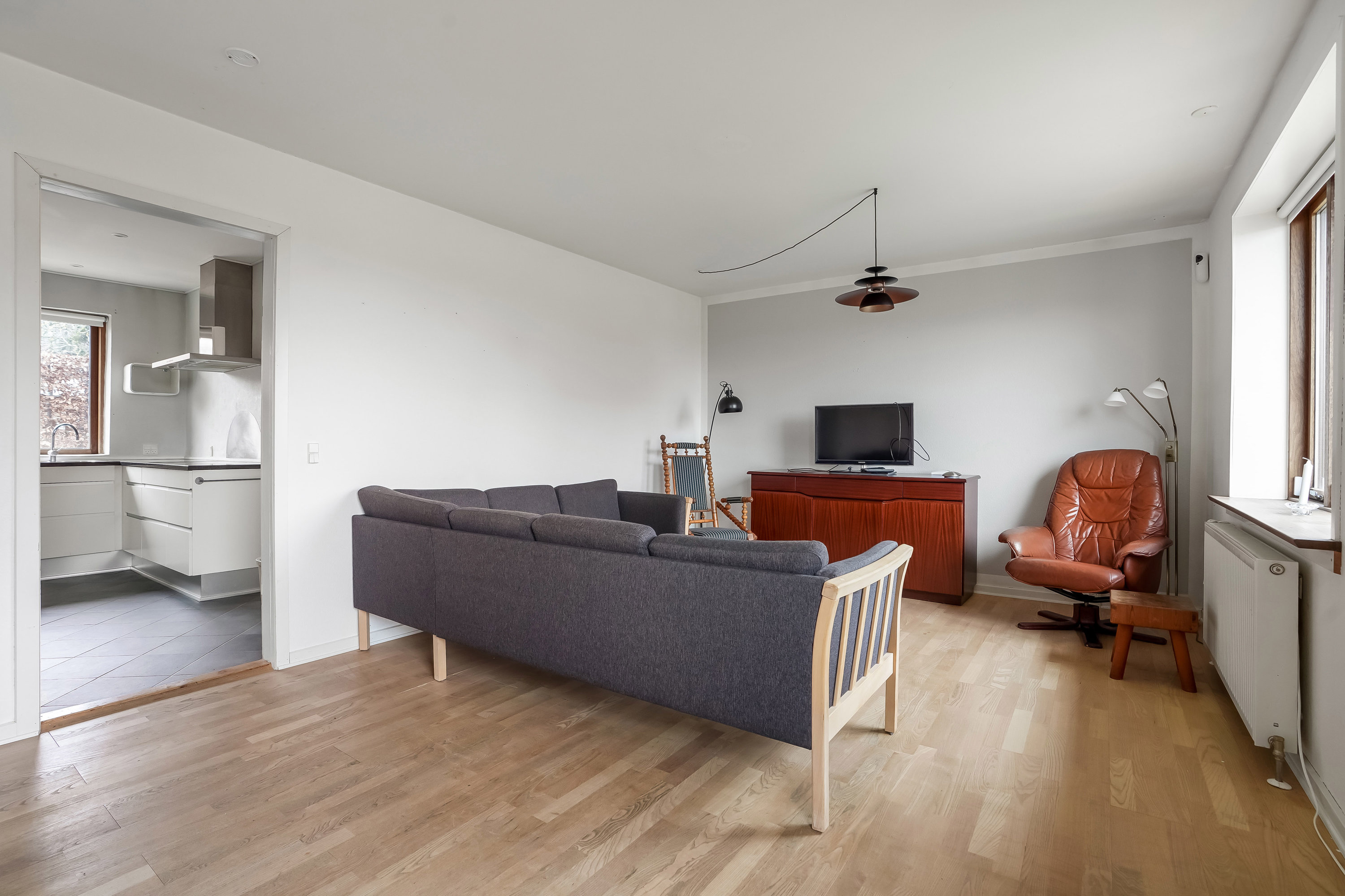 Fremhævet stue billede i fuldskærmstilstand. Billede af Hornborgvej 28, Flemming, 8762 Flemming