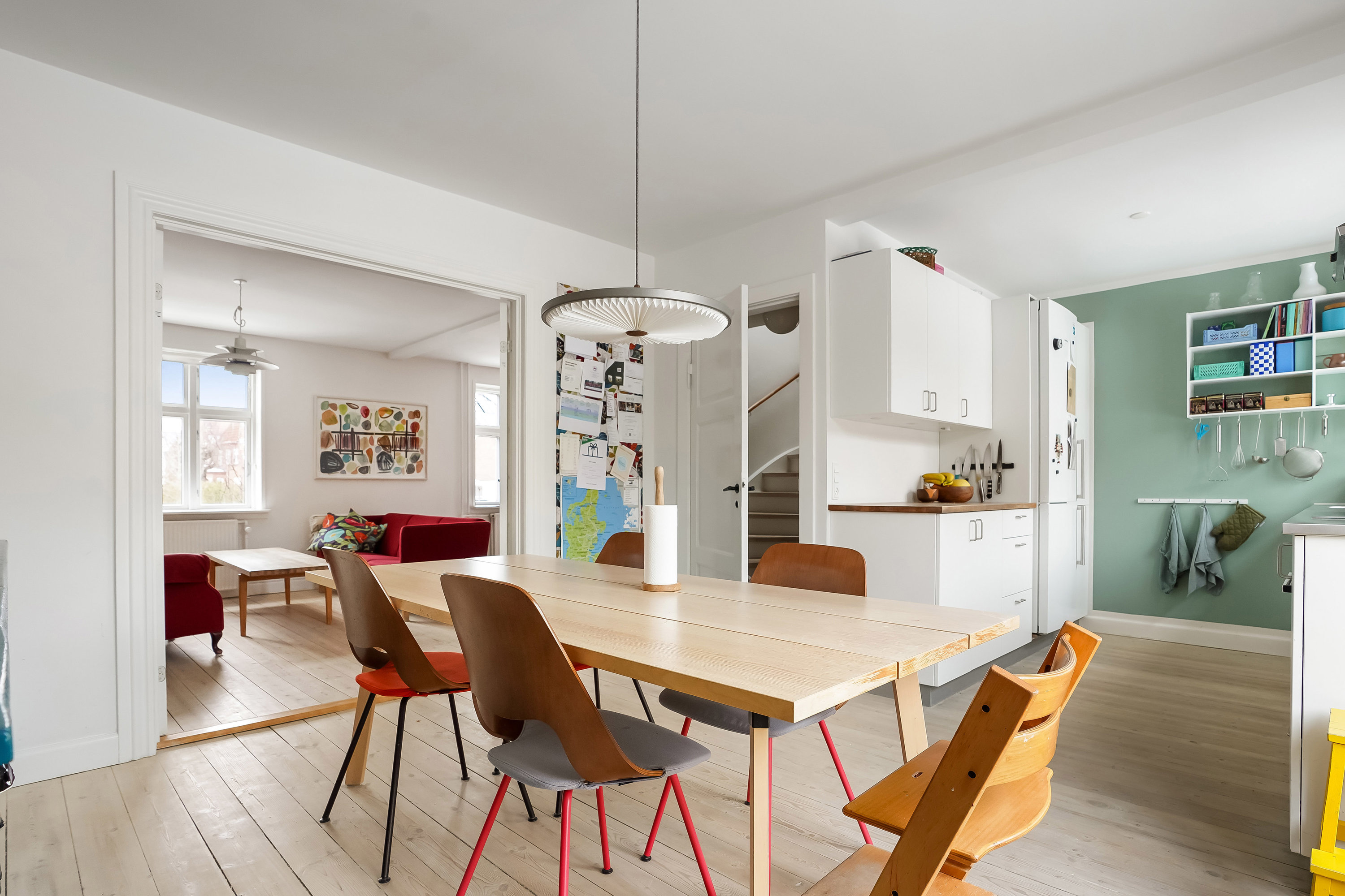 Fremhævet stue billede i fuldskærmstilstand. Billede af Tesdorpfsvej 39, 5000 Odense C