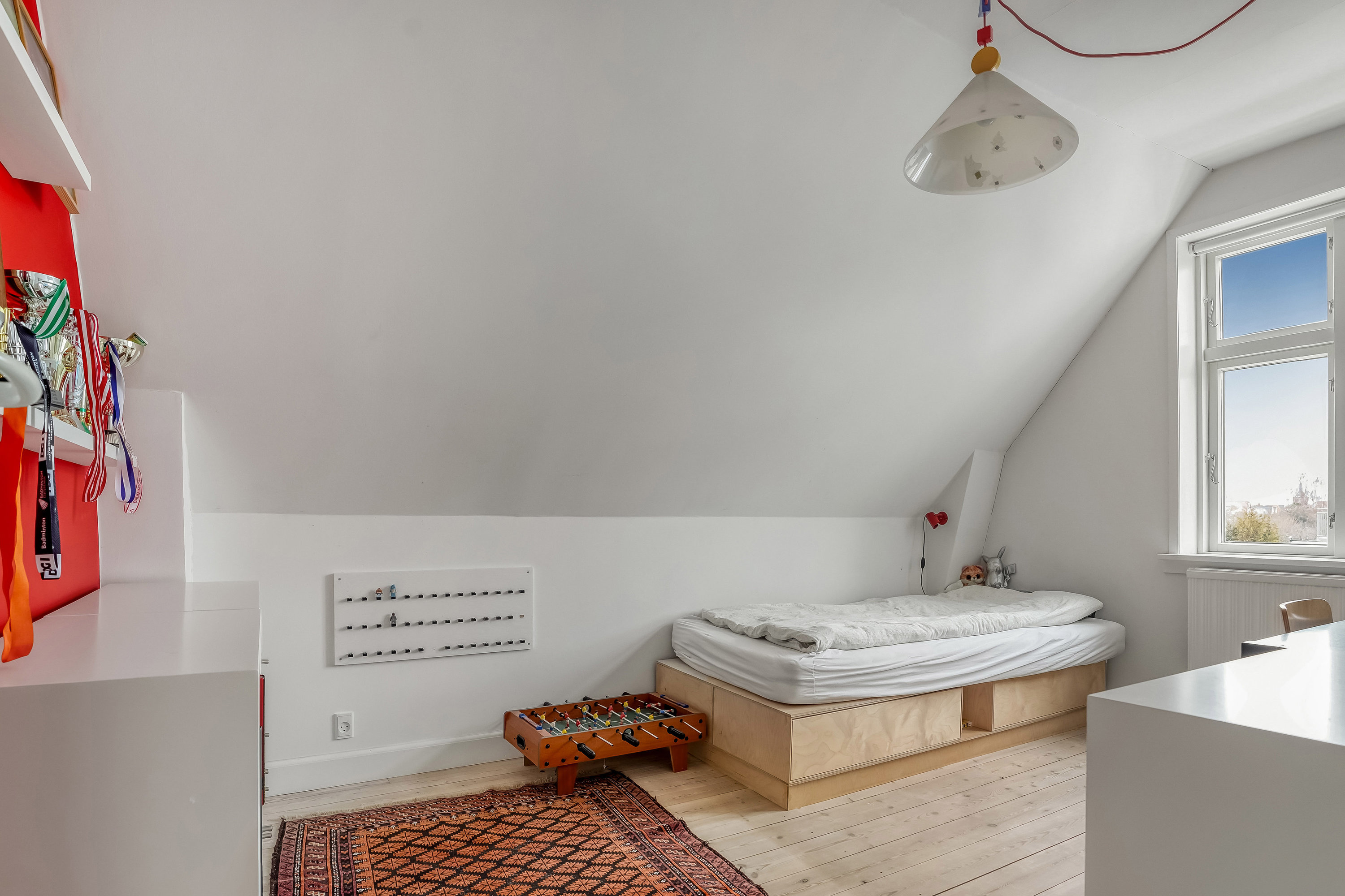 Fremhævet værelse billede i fuldskærmstilstand. Billede af Tesdorpfsvej 39, 5000 Odense C