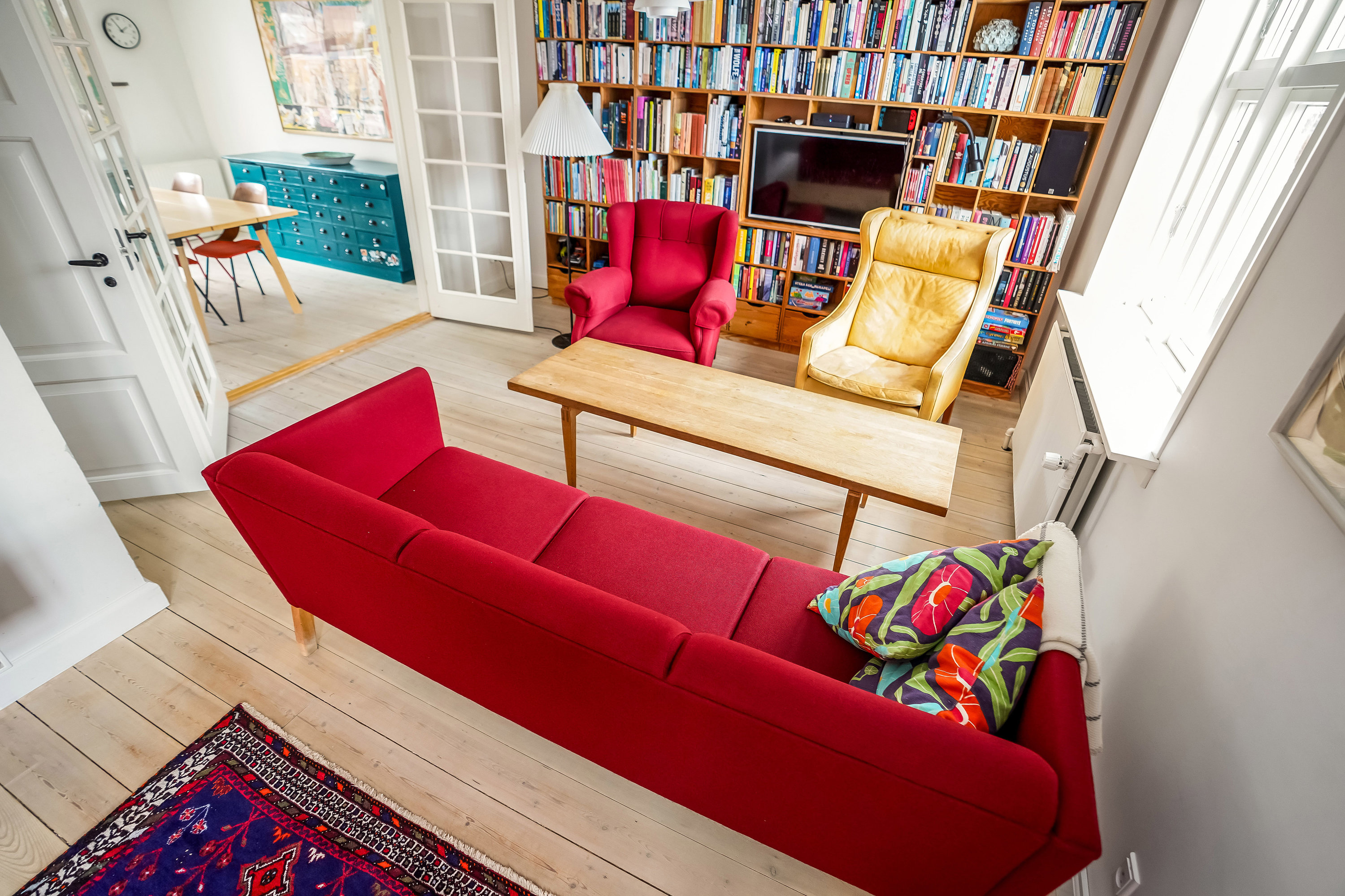 Fremhævet stue billede i fuldskærmstilstand. Billede af Tesdorpfsvej 39, 5000 Odense C