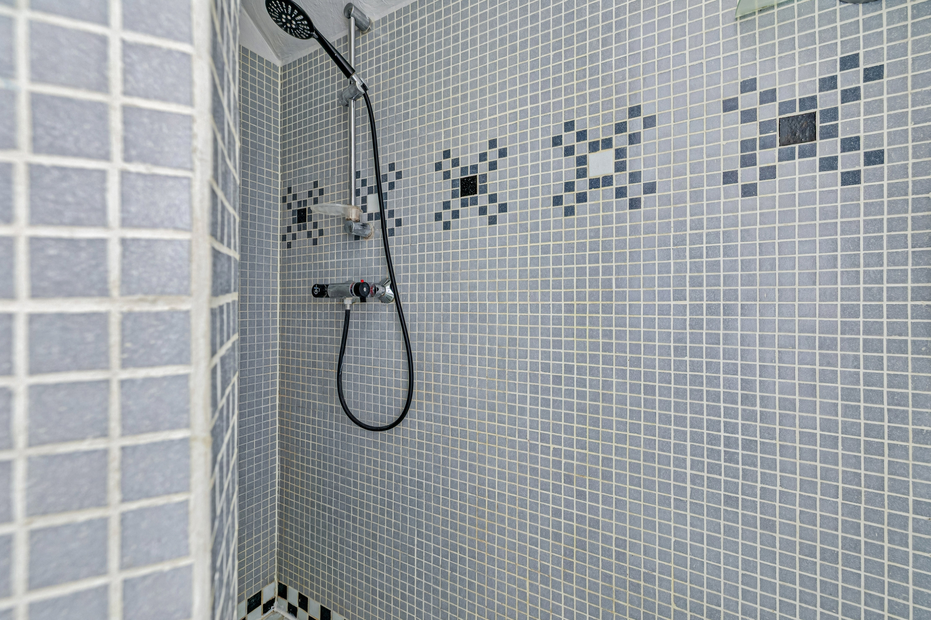 Fremhævet badeværelse - 1. sal billede i fuldskærmstilstand. Billede af Vidkærvej 14, Nørre Vissing, 8660 Skanderborg