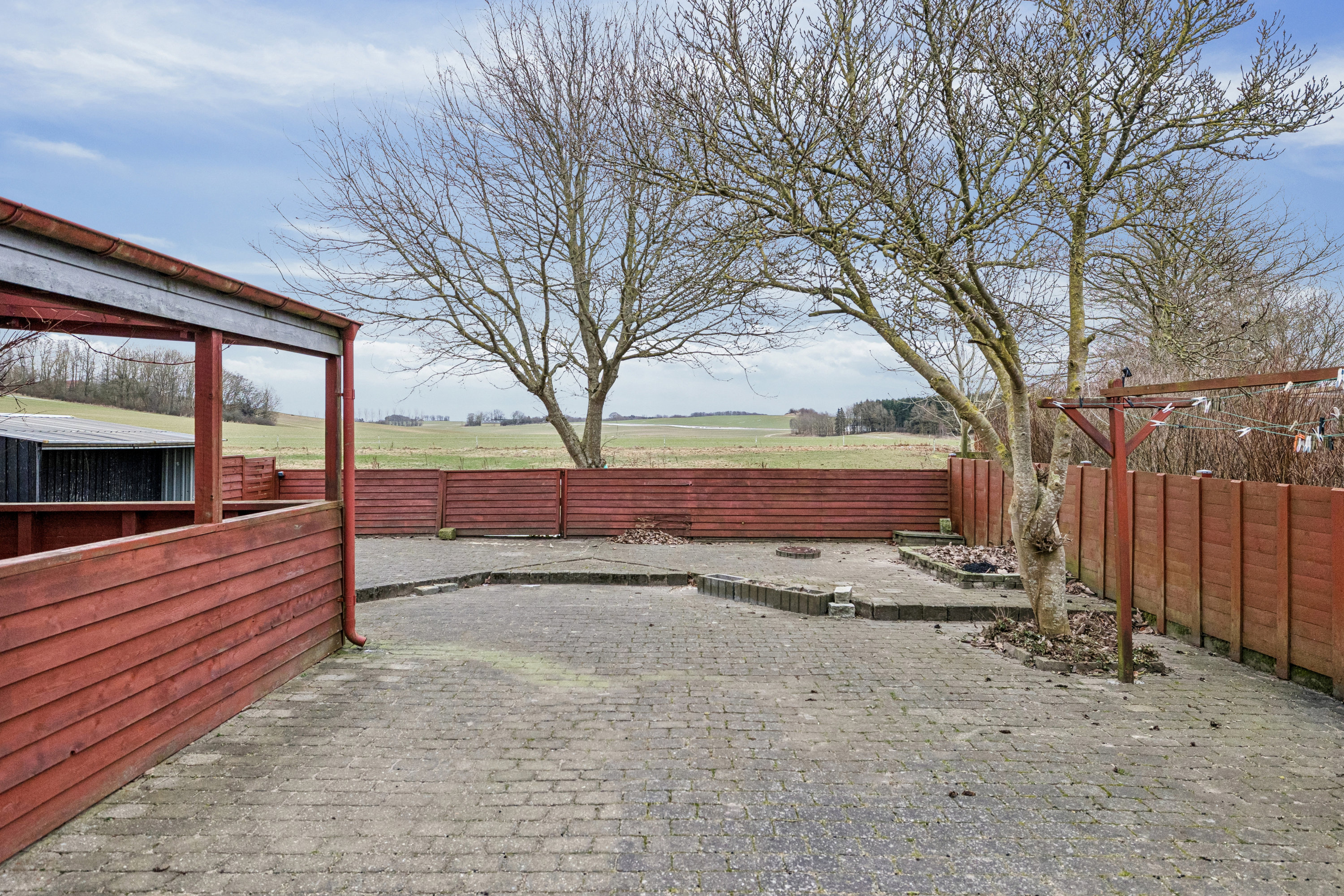 Fremhævet gårdhave billede i fuldskærmstilstand. Billede af Vidkærvej 14, Nørre Vissing, 8660 Skanderborg