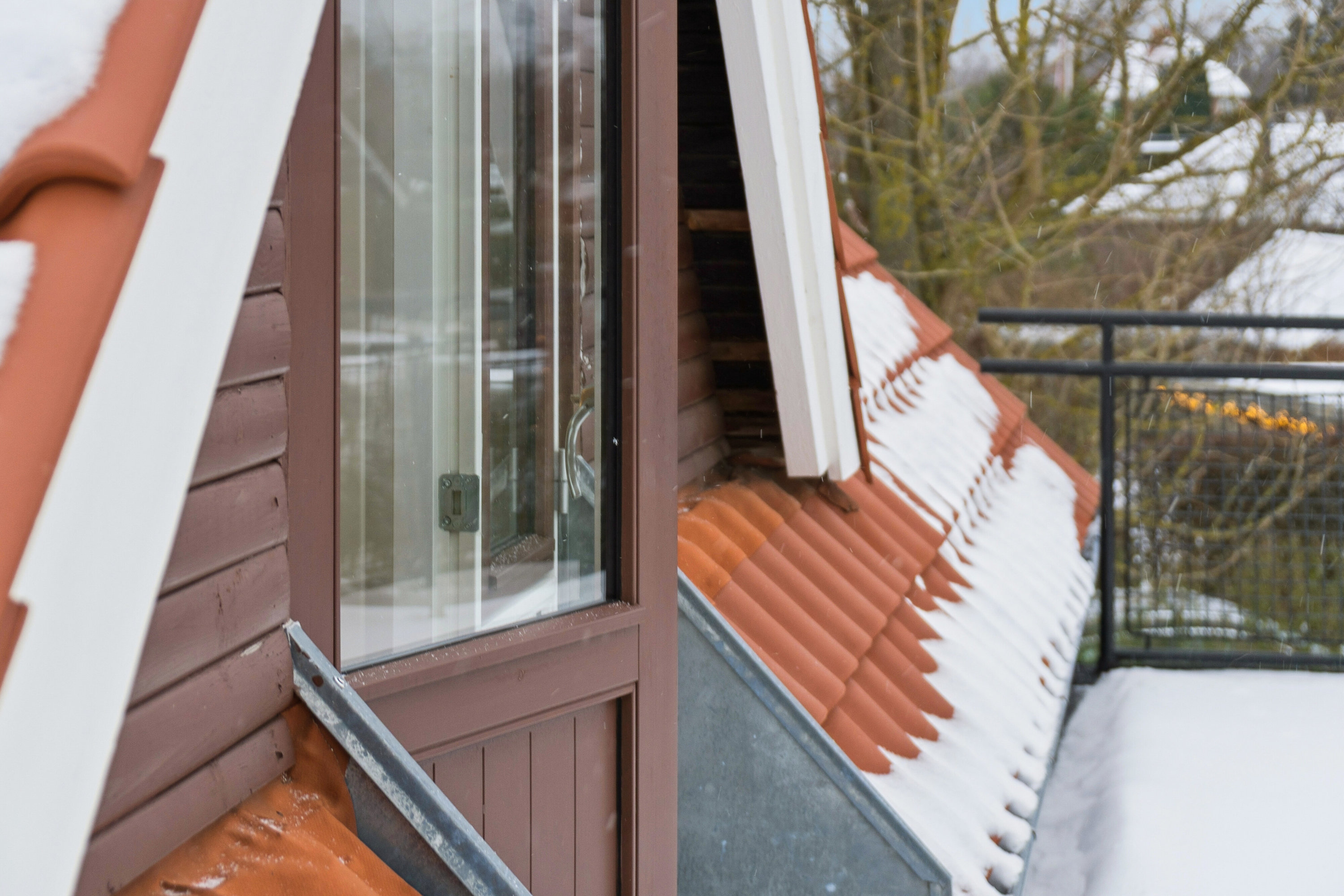 Fremhævet udhus billede i fuldskærmstilstand. Billede af Floradalen 12, 2830 Virum