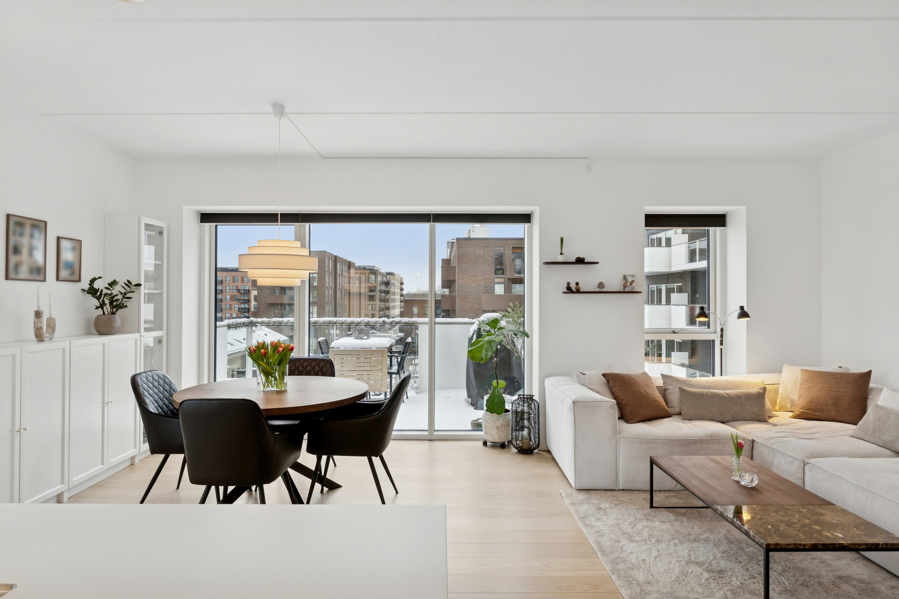 Fremhævet stue billede i fuldskærmstilstand. Billede af Kaffevej 31, 3. tv., 2610 Rødovre