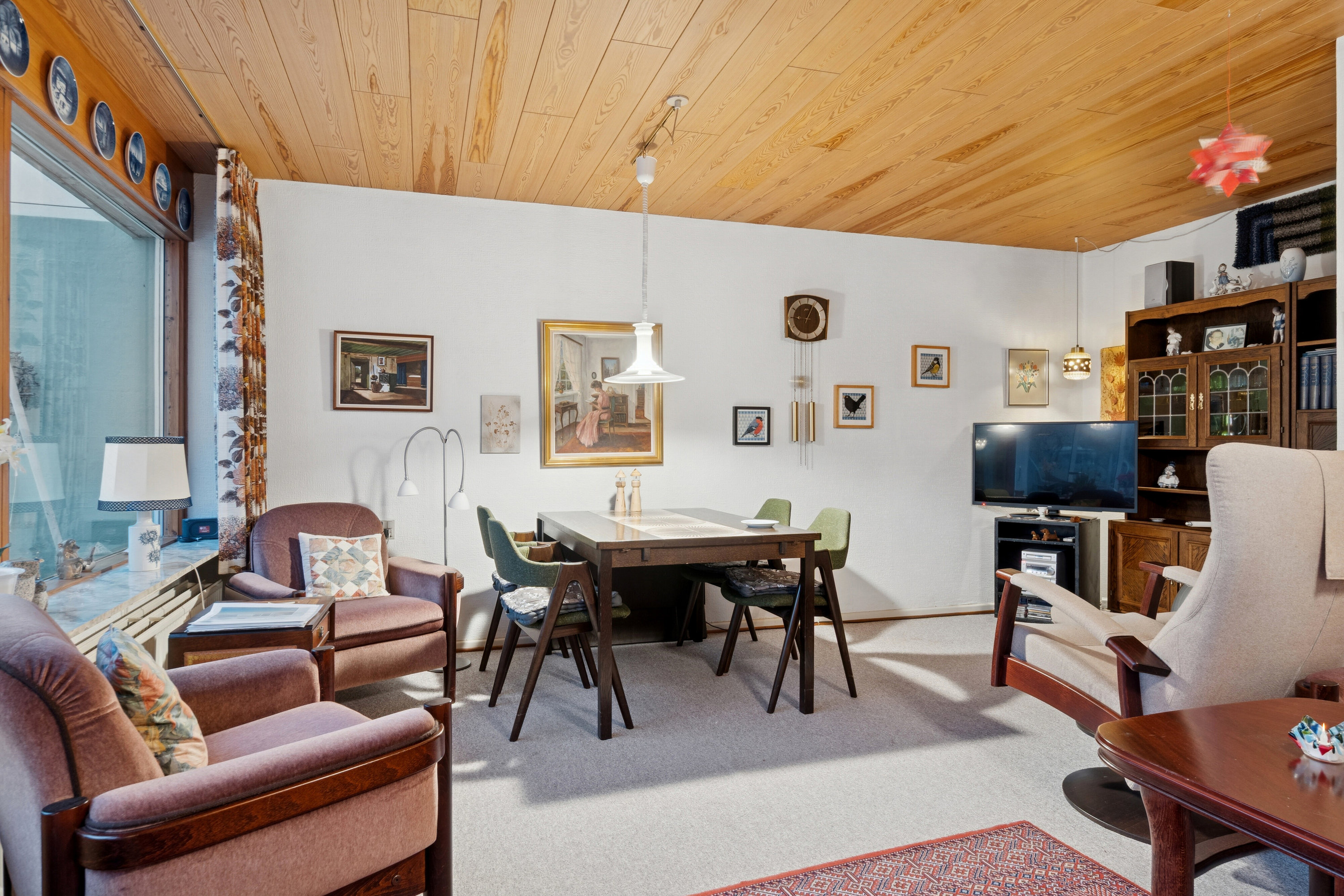 Fremhævet stue billede i fuldskærmstilstand. Billede af Holmehøj 8, 8270 Højbjerg