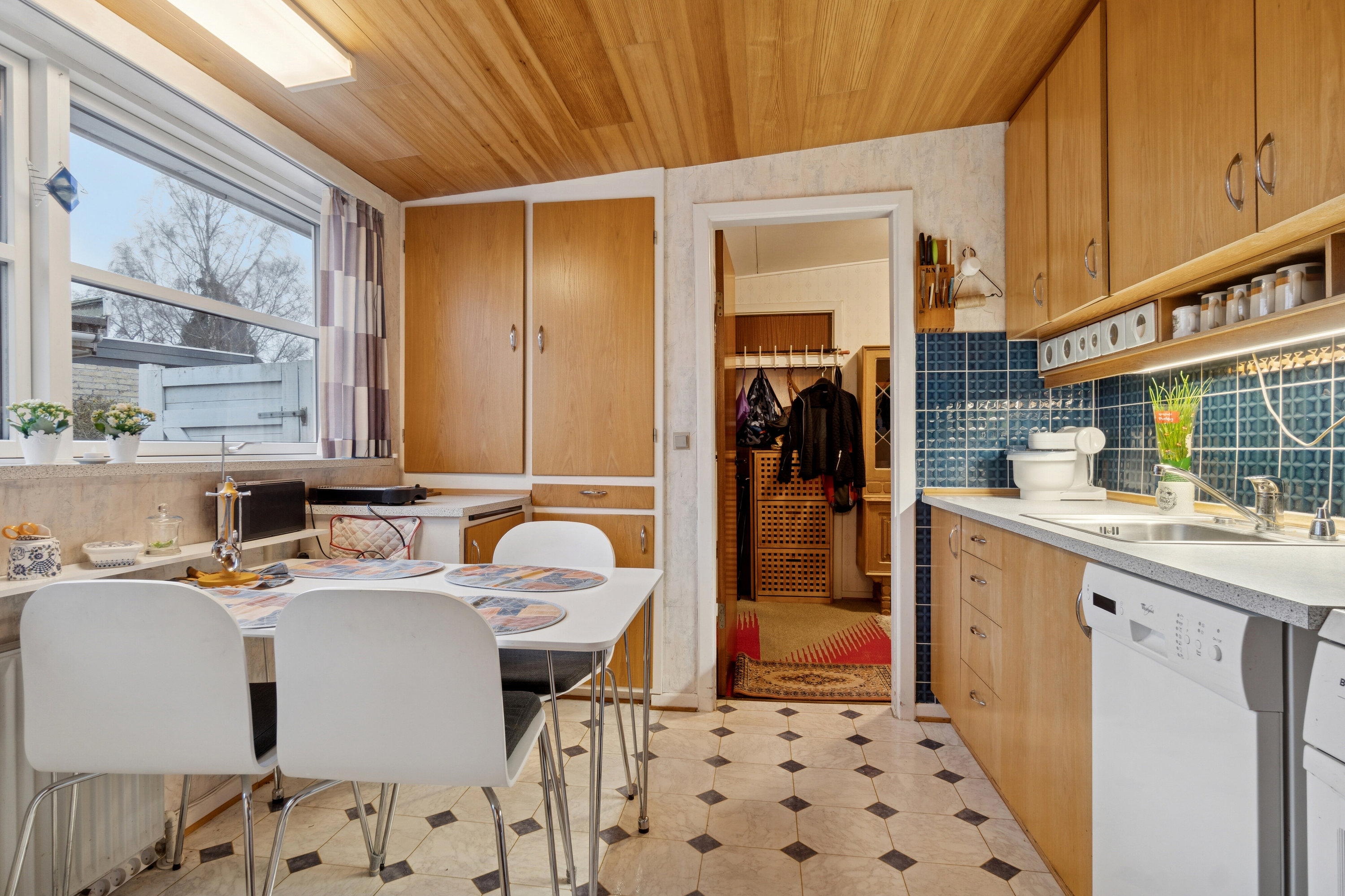 Fremhævet køkken billede i fuldskærmstilstand. Billede af Holmehøj 8, 8270 Højbjerg