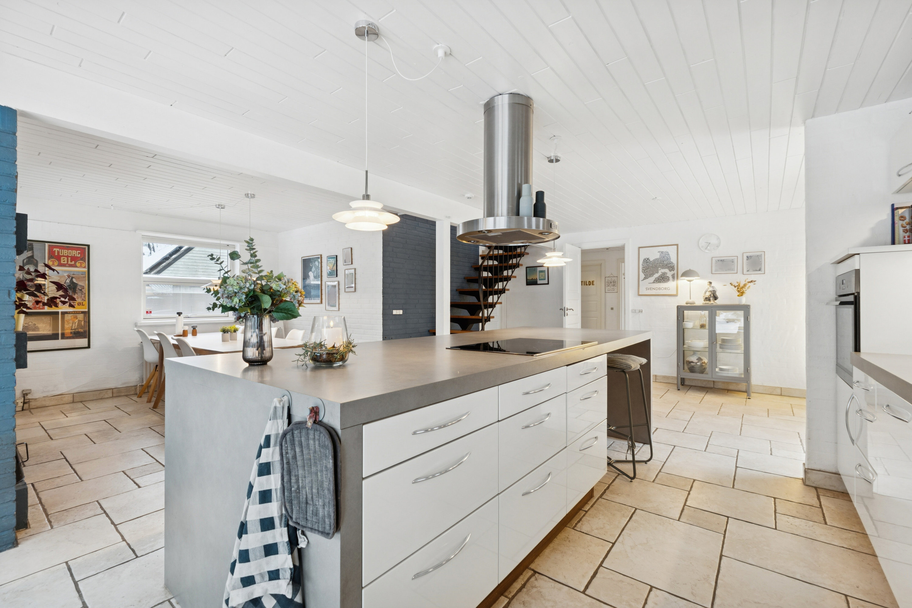 Fremhævet køkken billede i fuldskærmstilstand. Billede af Avernakøvej 39, 5700 Svendborg