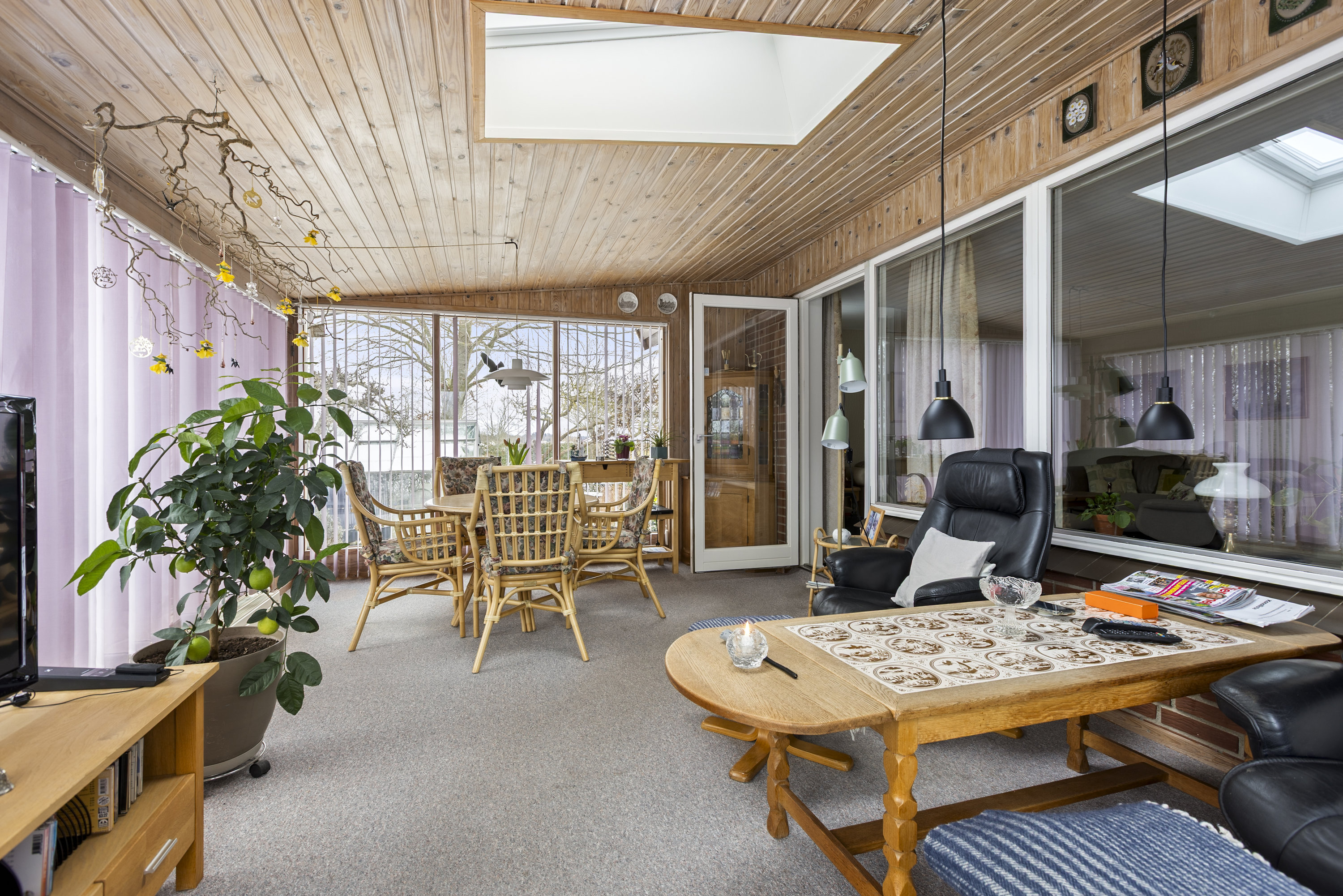 Fremhævet udestue billede i fuldskærmstilstand. Billede af Vibevej 10, 4295 Stenlille