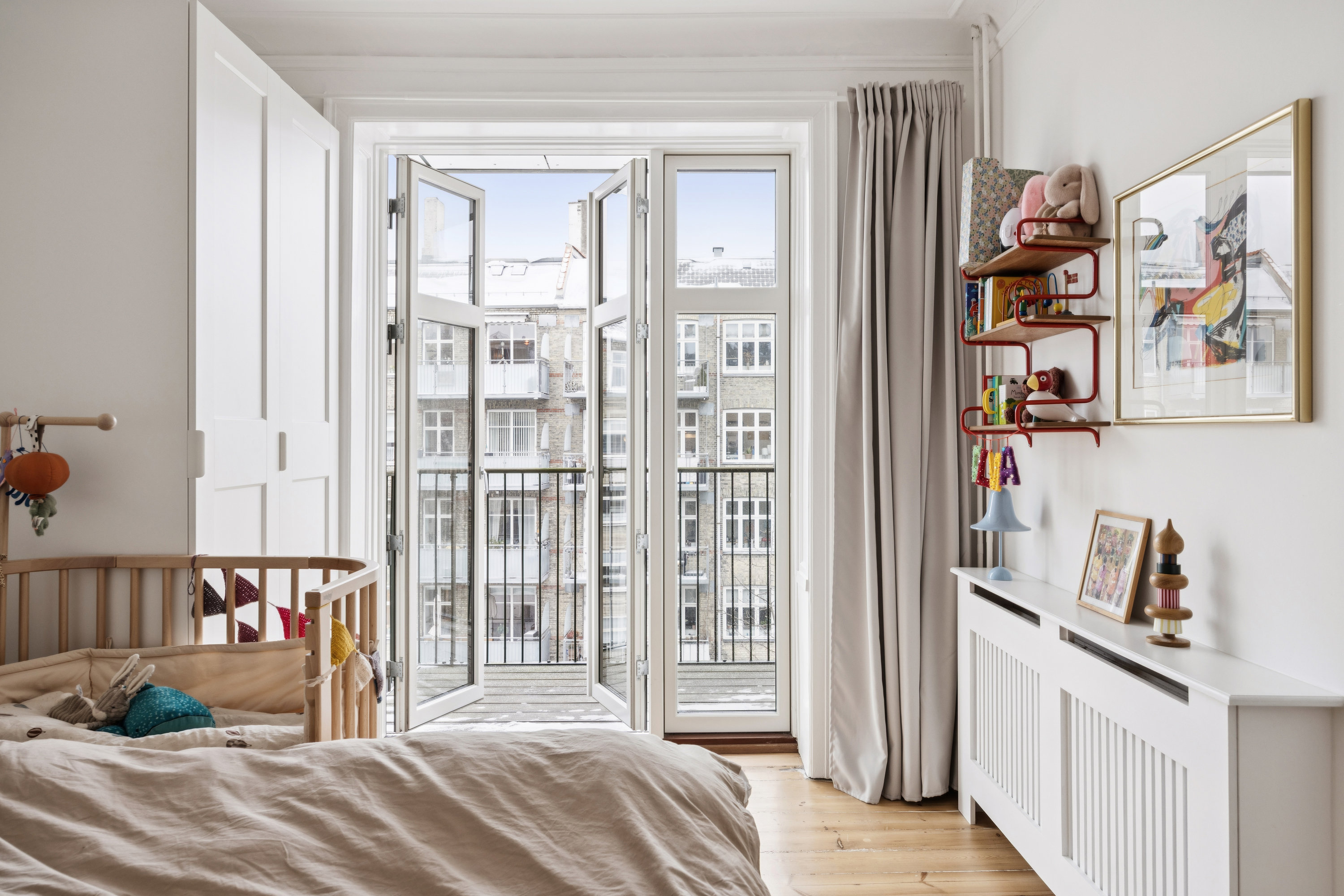 Fremhævet værelse billede i fuldskærmstilstand. Billede af Kong Georgs Vej 4, 3. tv., 2000 Frederiksberg