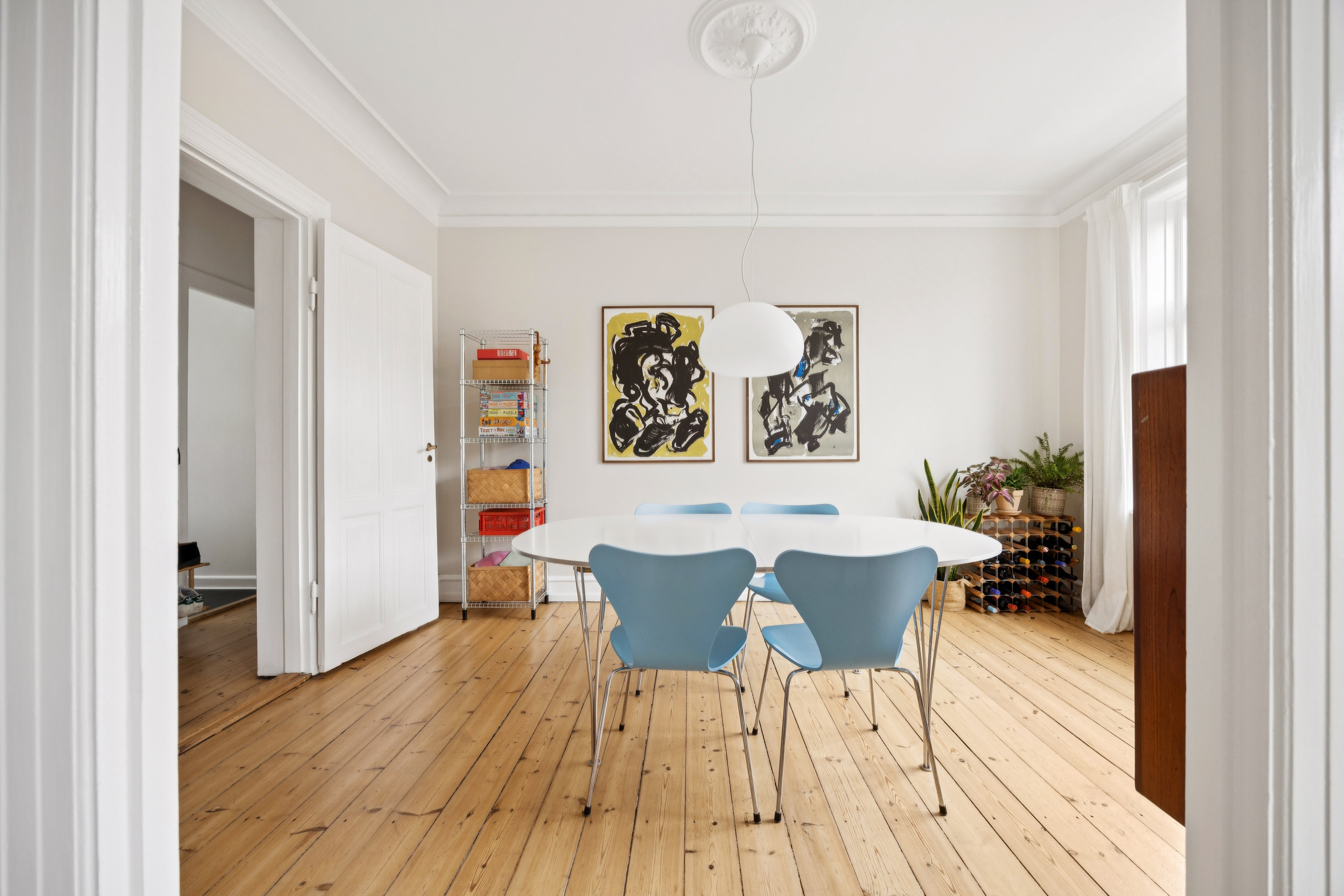 Fremhævet gang billede i fuldskærmstilstand. Billede af Kong Georgs Vej 4, 3. tv., 2000 Frederiksberg