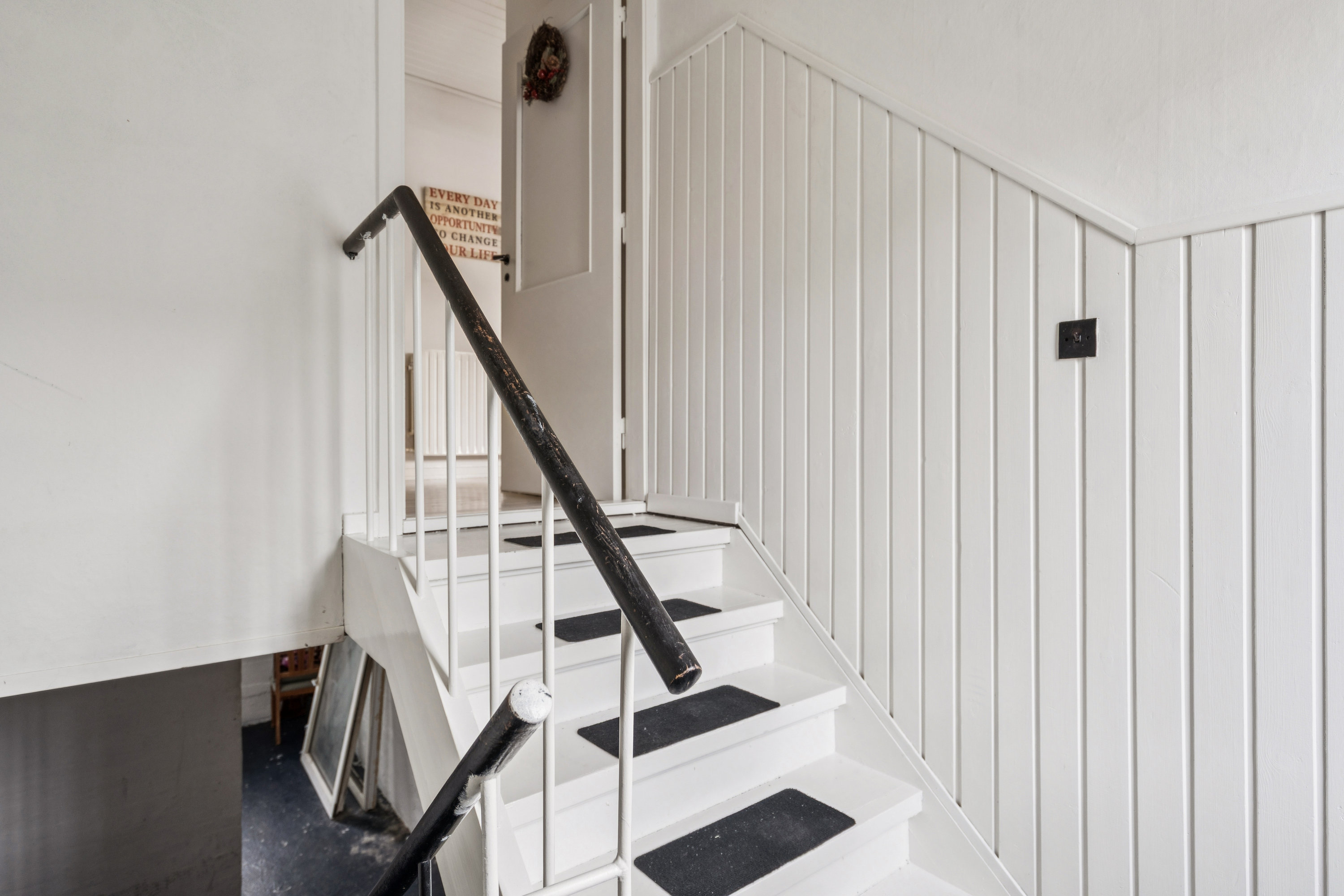 Fremhævet trappe billede i fuldskærmstilstand. Billede af Vesterled 19, 9850 Hirtshals