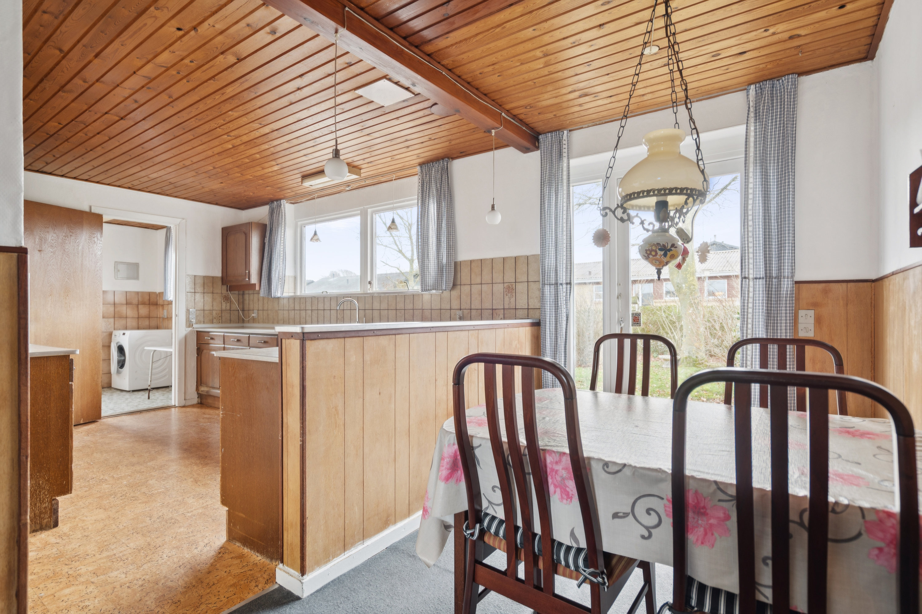 Fremhævet køkken billede i fuldskærmstilstand. Billede af Irisvej 22, Åbyen, 9850 Hirtshals