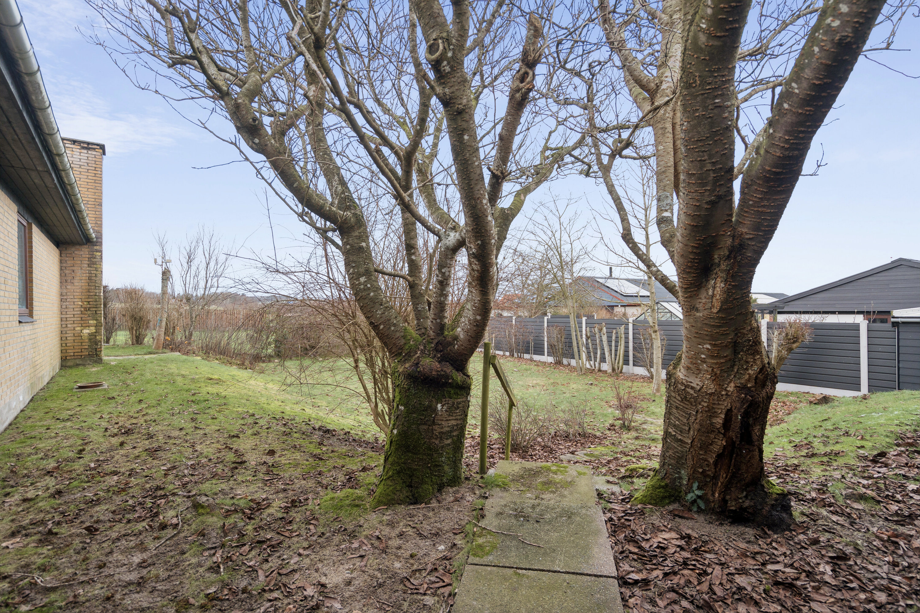 Fremhævet have billede i fuldskærmstilstand. Billede af Irisvej 22, Åbyen, 9850 Hirtshals