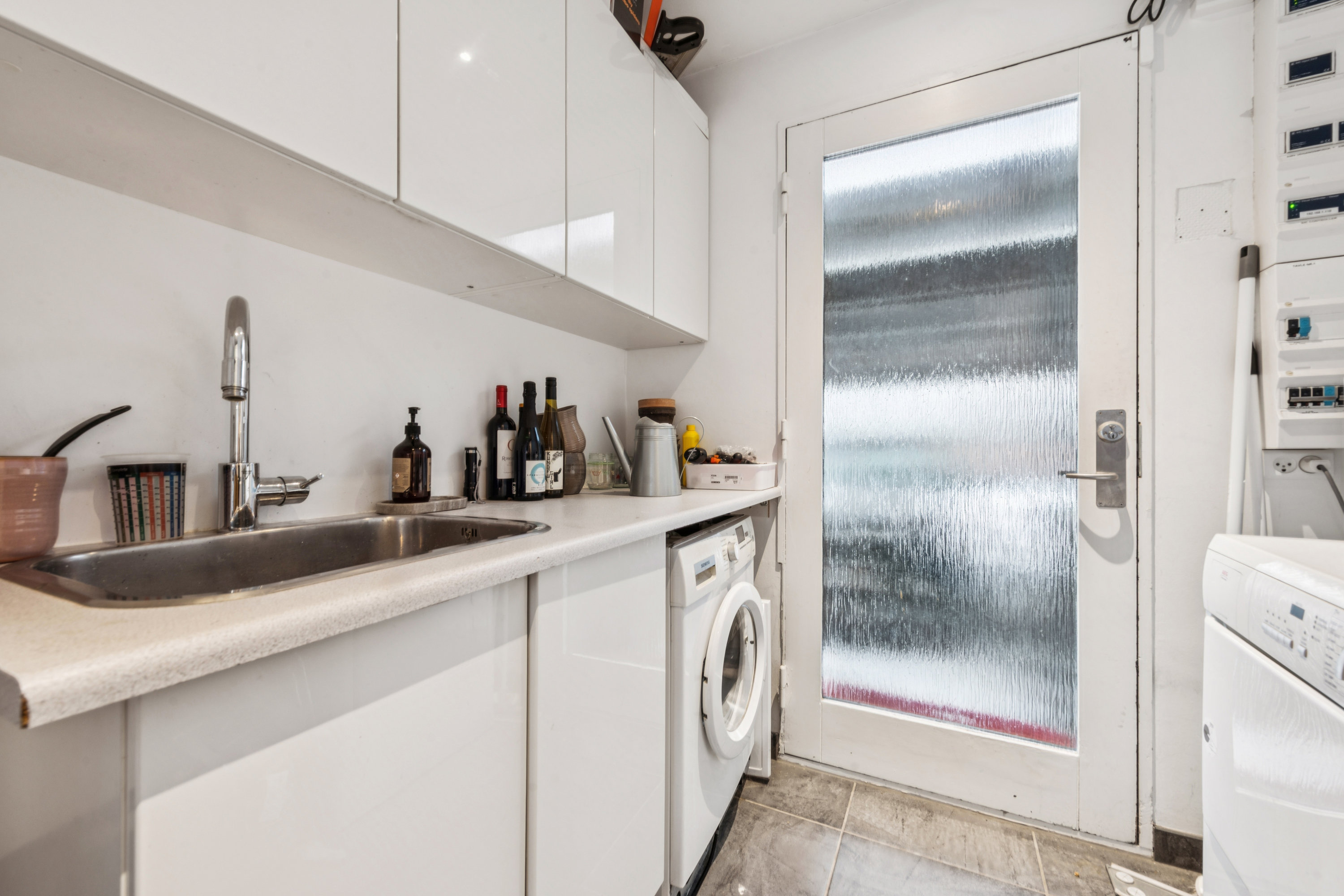 Fremhævet køkken billede i fuldskærmstilstand. Billede af Tyttebærhaven 17, 2670 Greve