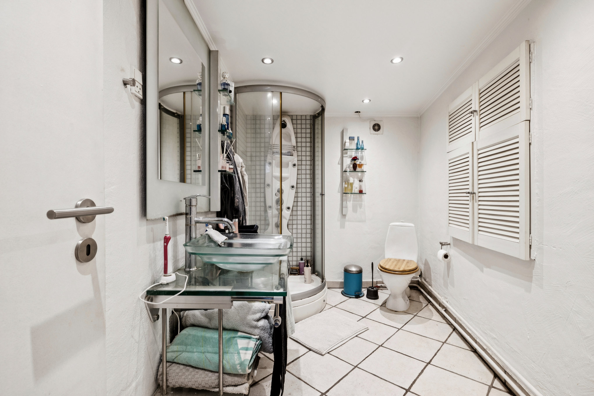 Fremhævet badeværelse billede i fuldskærmstilstand. Billede af Kærgade 229, st.. tv., 8940 Randers SV