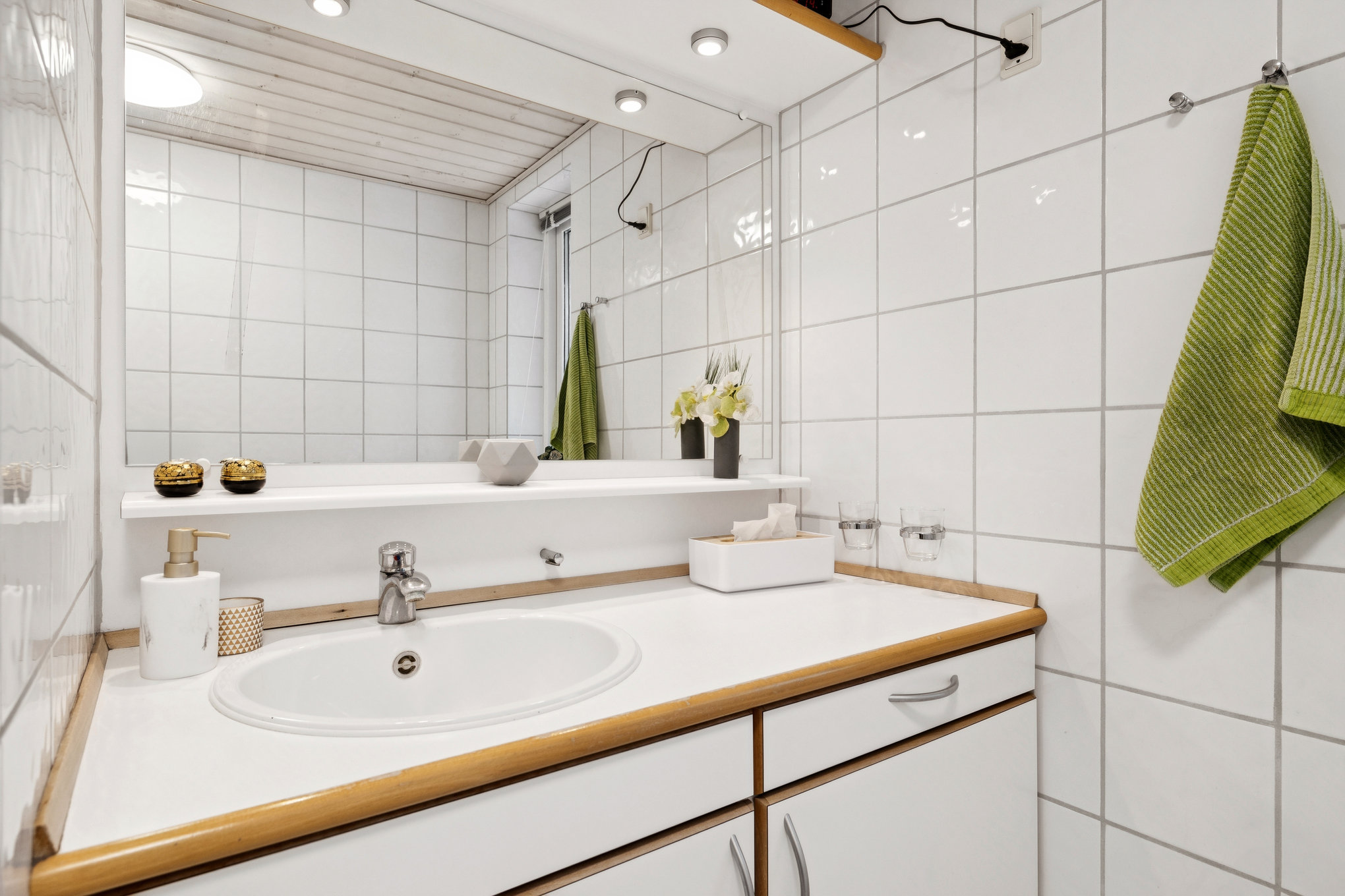 Fremhævet badeværelse billede i fuldskærmstilstand. Billede af Oksevej 2, 8960 Randers SØ