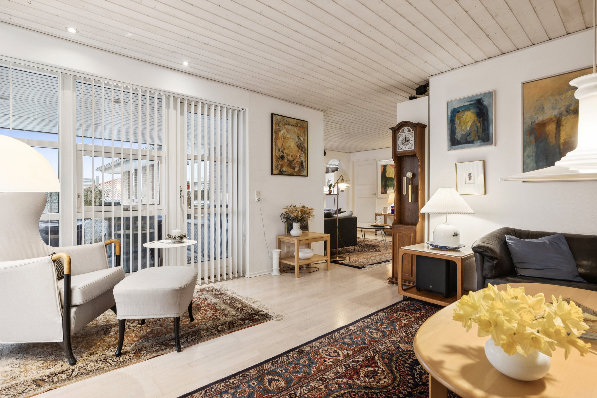 Fremhævet stue billede i fuldskærmstilstand. Billede af Oksevej 2, 8960 Randers SØ