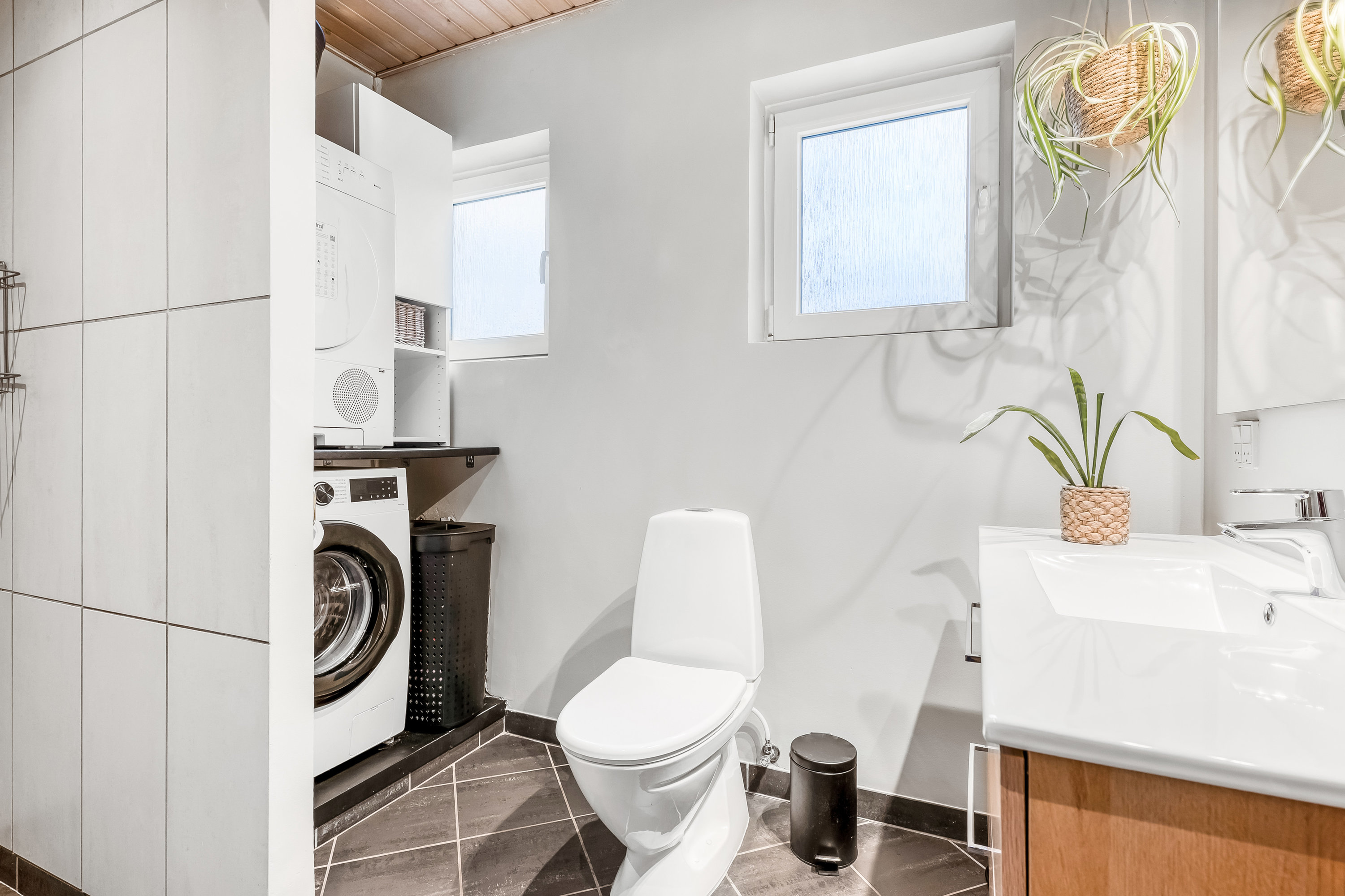 Fremhævet badeværelse billede i fuldskærmstilstand. Billede af Vilhelmsborgvej 3, 7500 Holstebro