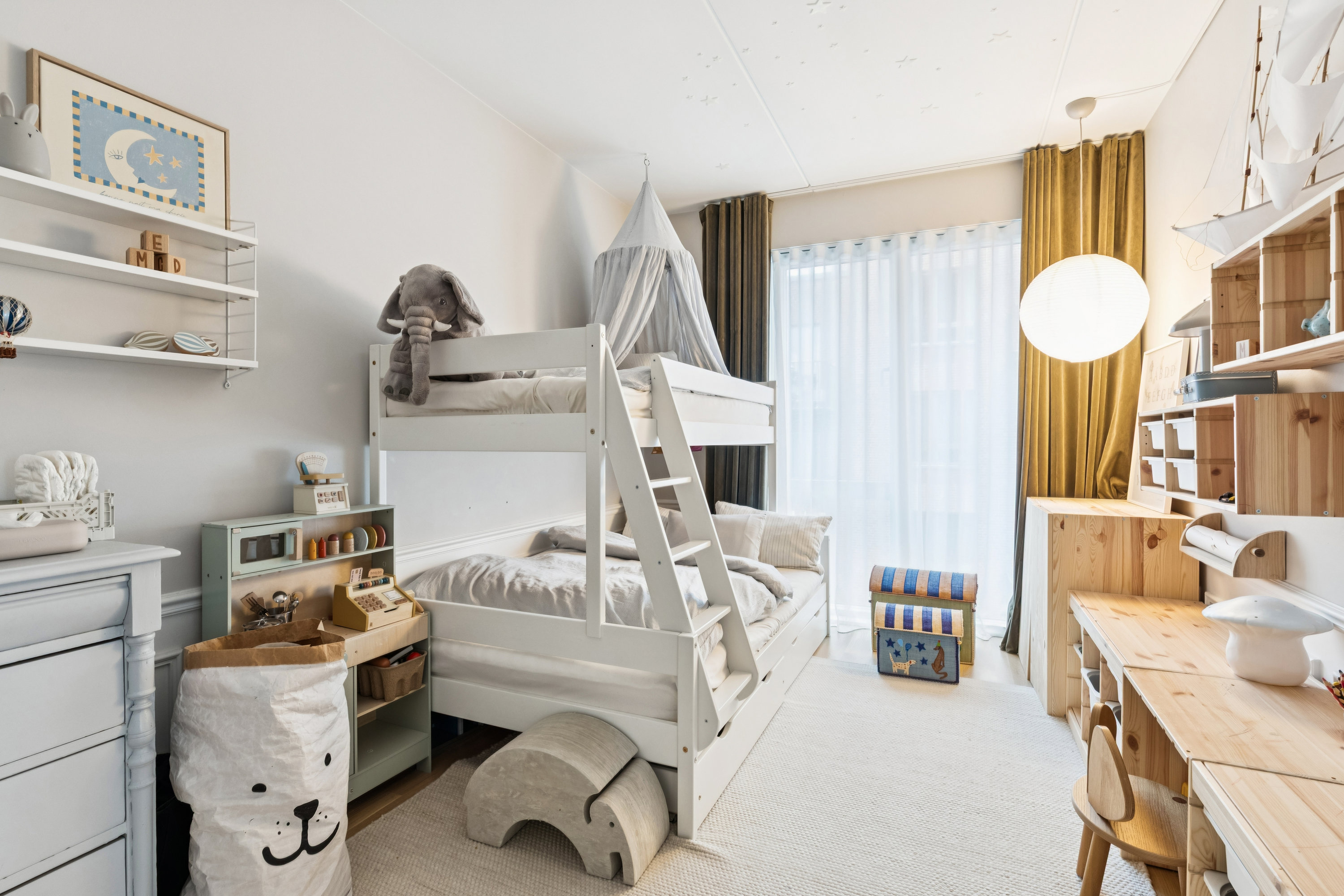 Fremhævet  billede i fuldskærmstilstand. Billede af Paradisæblevej 24, 2. tv., 2500 Valby