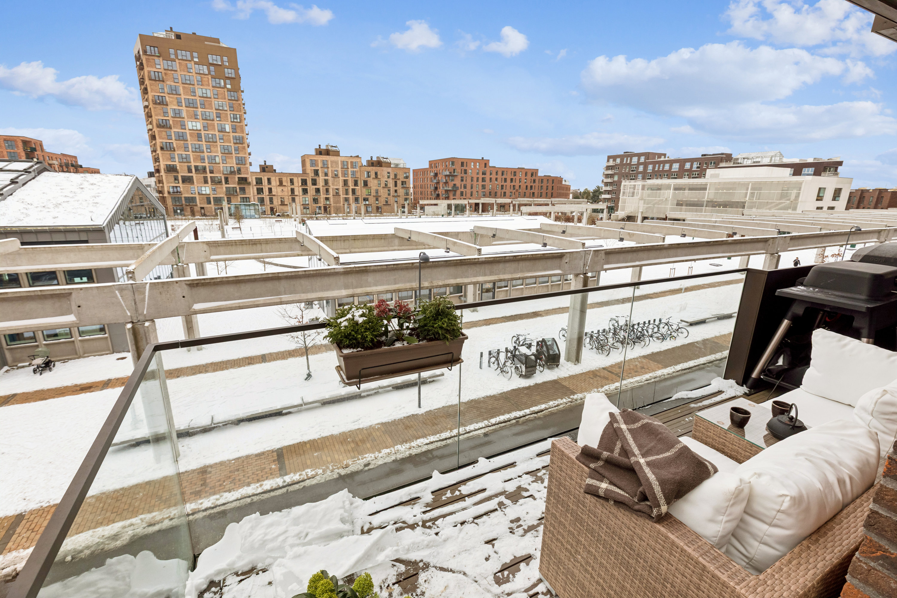 Fremhævet  billede i fuldskærmstilstand. Billede af Paradisæblevej 24, 2. tv., 2500 Valby