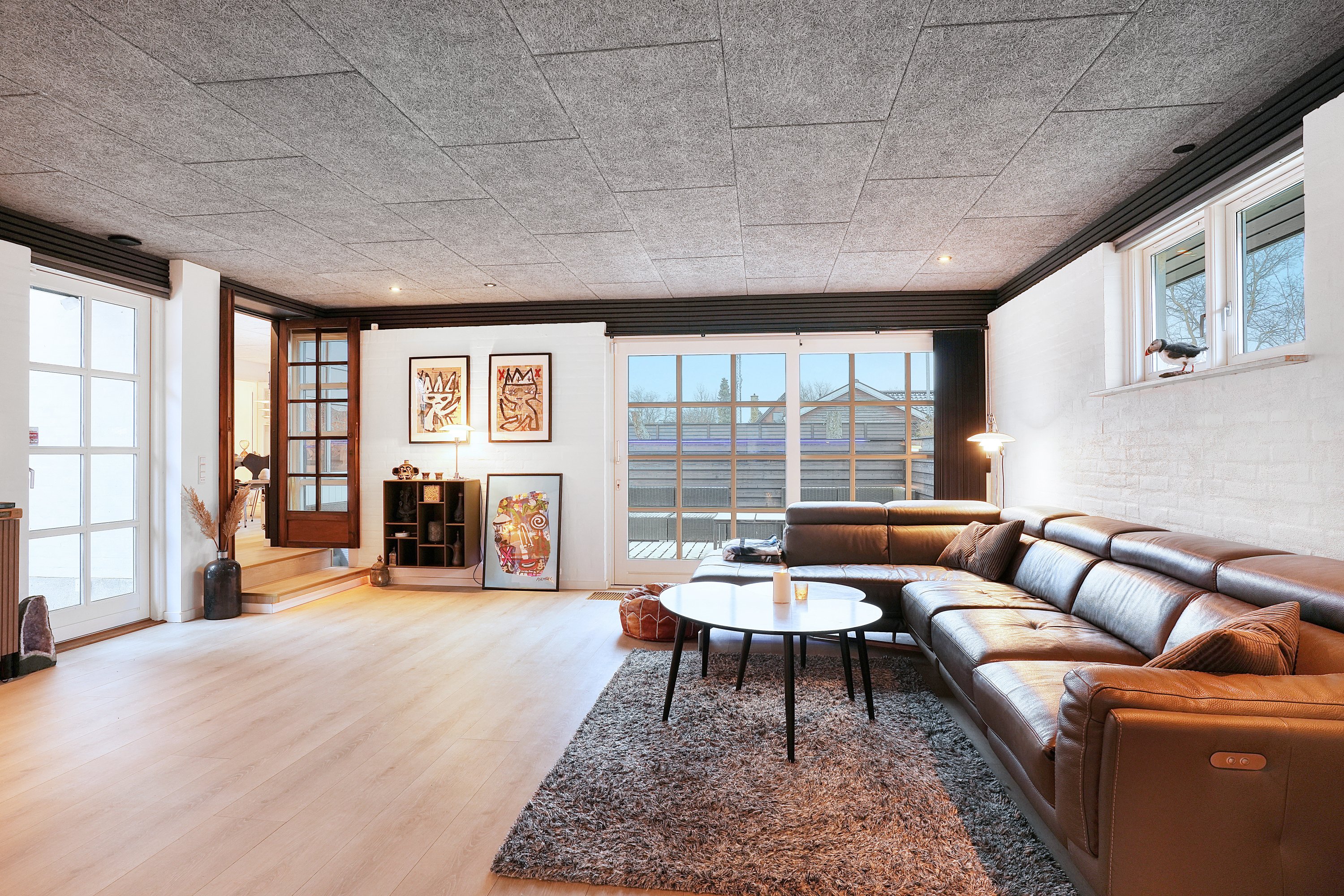 Fremhævet stue billede i fuldskærmstilstand. Billede af Nørrevej 5, 2690 Karlslunde