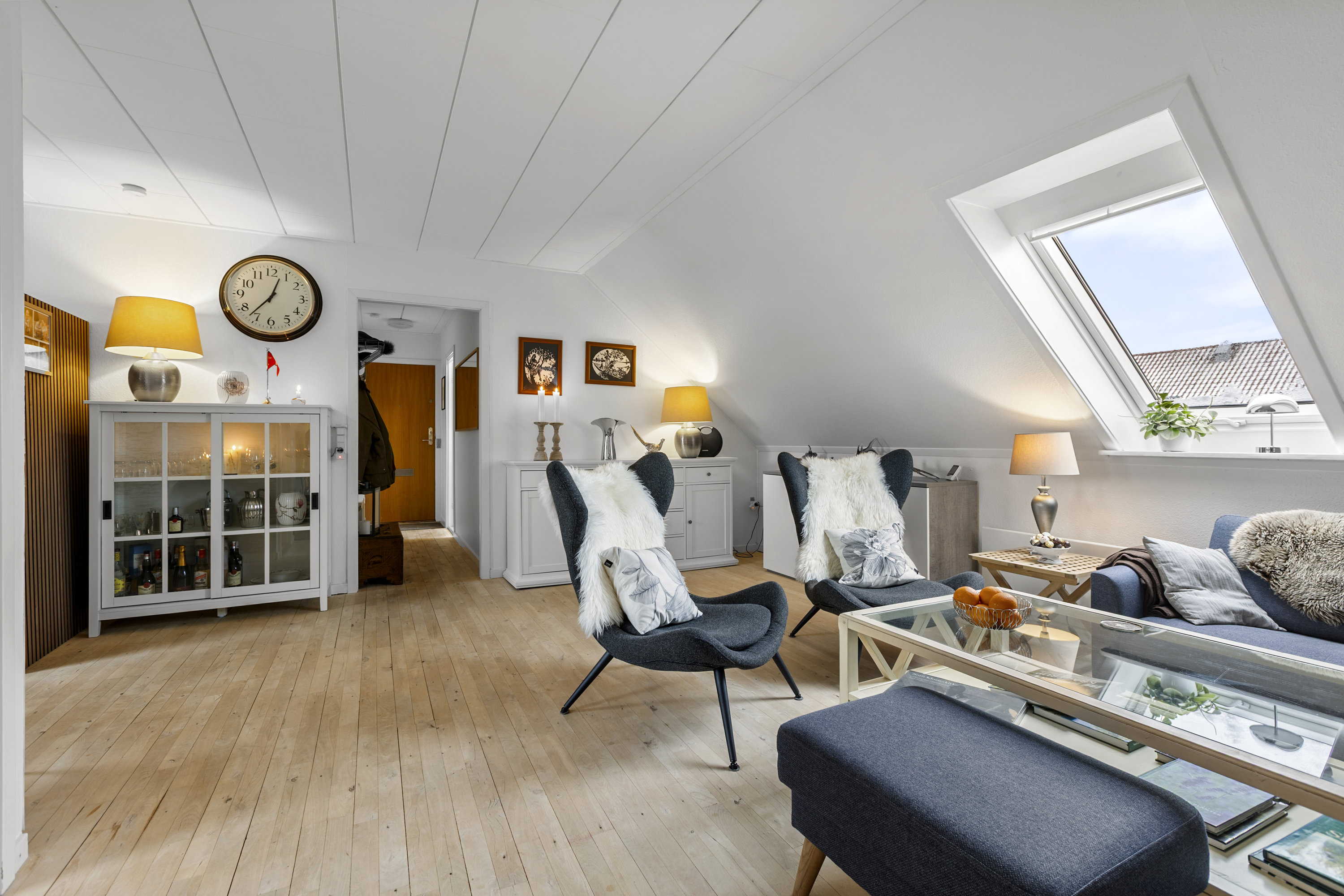 Fremhævet stue billede i fuldskærmstilstand. Billede af Søndergade 27, 2. th., 4180 Sorø