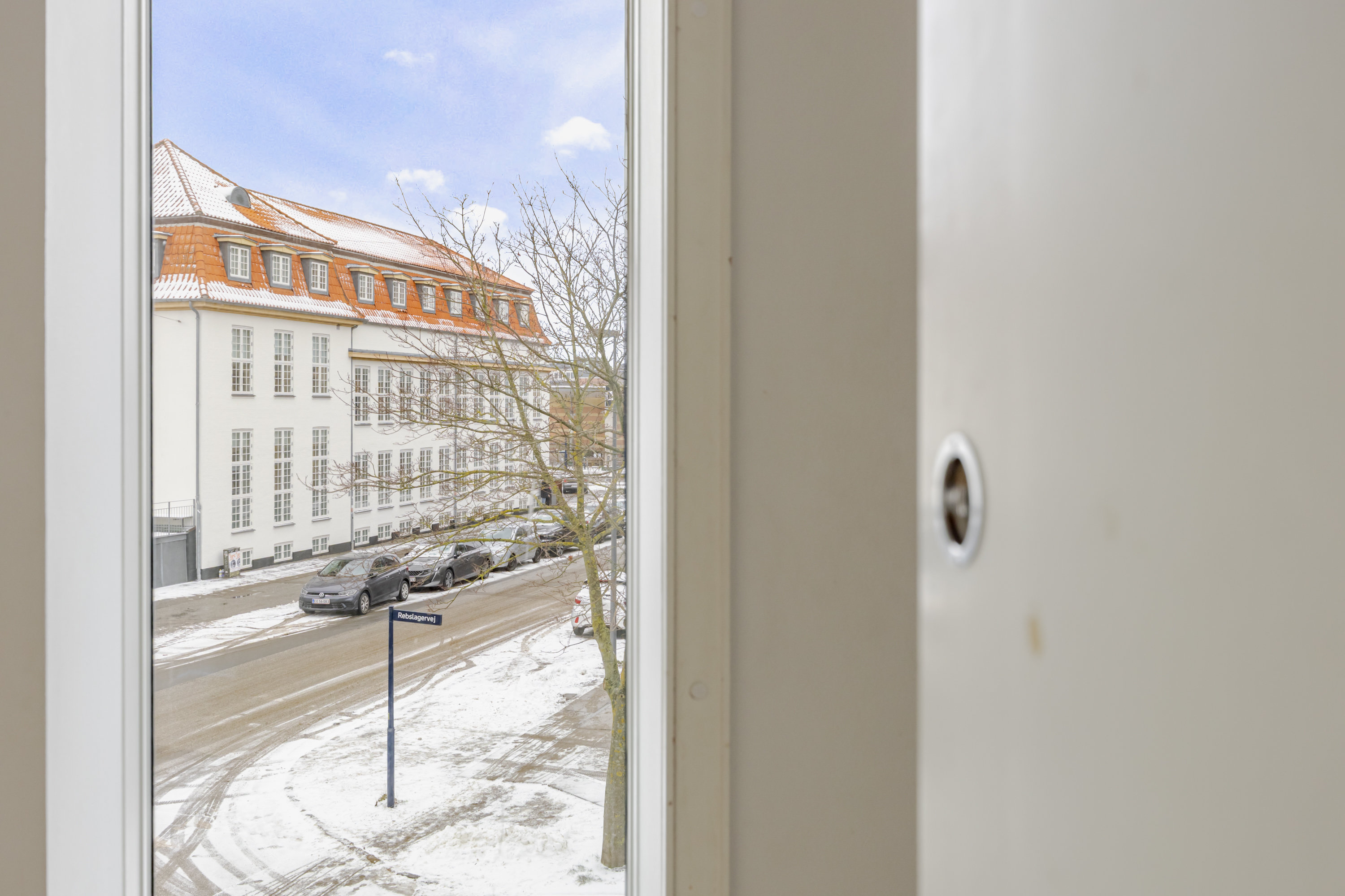 Fremhævet andet billede i fuldskærmstilstand. Billede af Rentemestervej 5, 1. tv., 2400 København NV