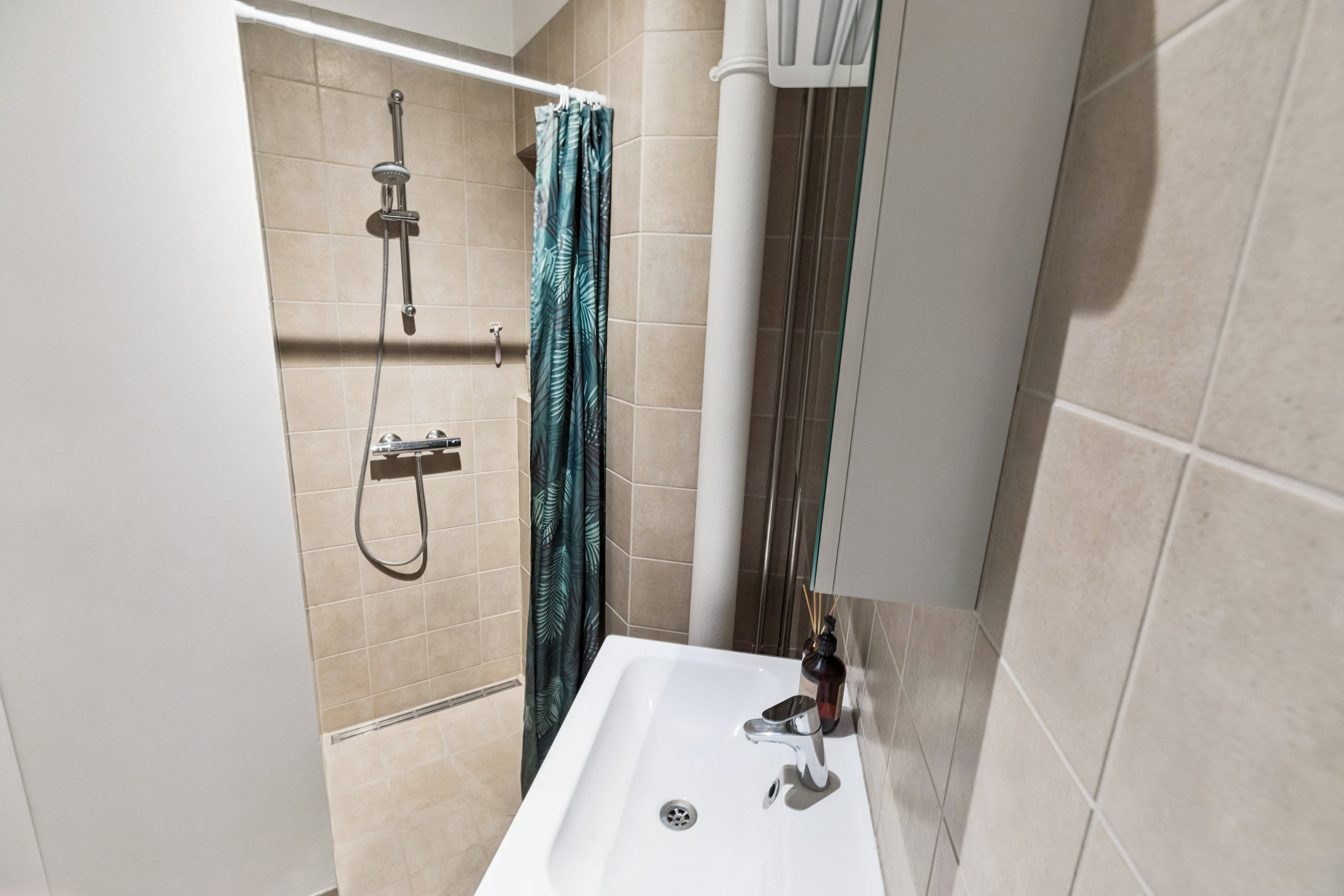 Fremhævet  billede i fuldskærmstilstand. Billede af Banevolden 34, st.. th., 2500 Valby