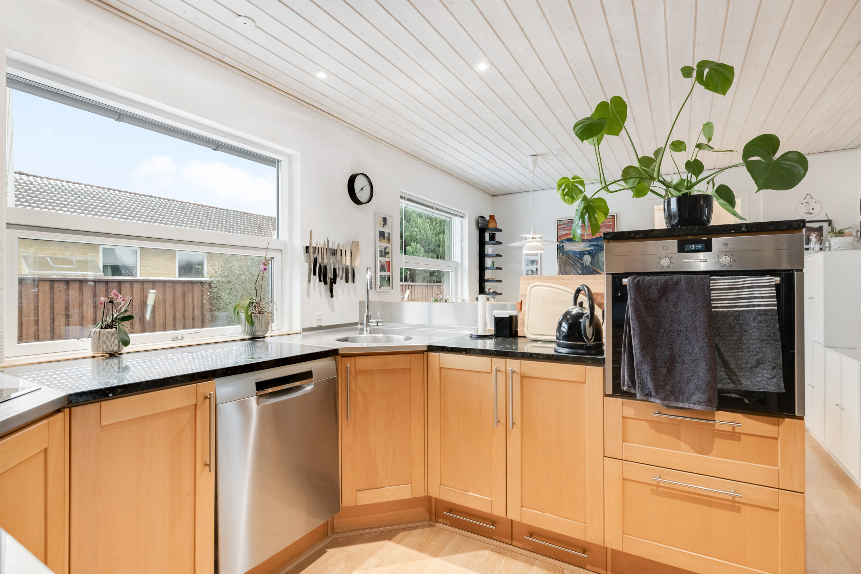 Fremhævet  billede i fuldskærmstilstand. Billede af Solbærvej 10, 8471 Sabro