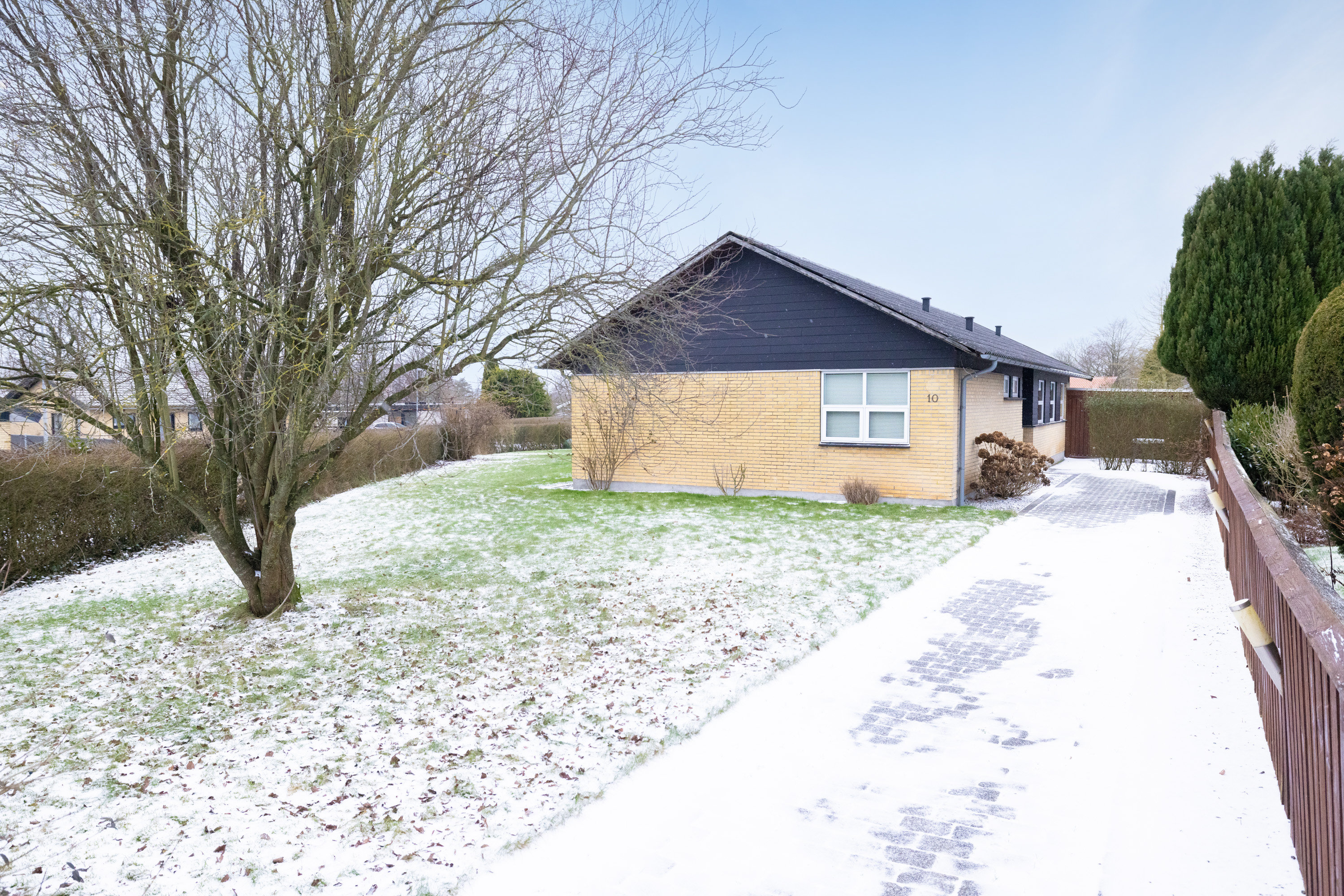 Fremhævet  billede i fuldskærmstilstand. Billede af Solbærvej 10, 8471 Sabro